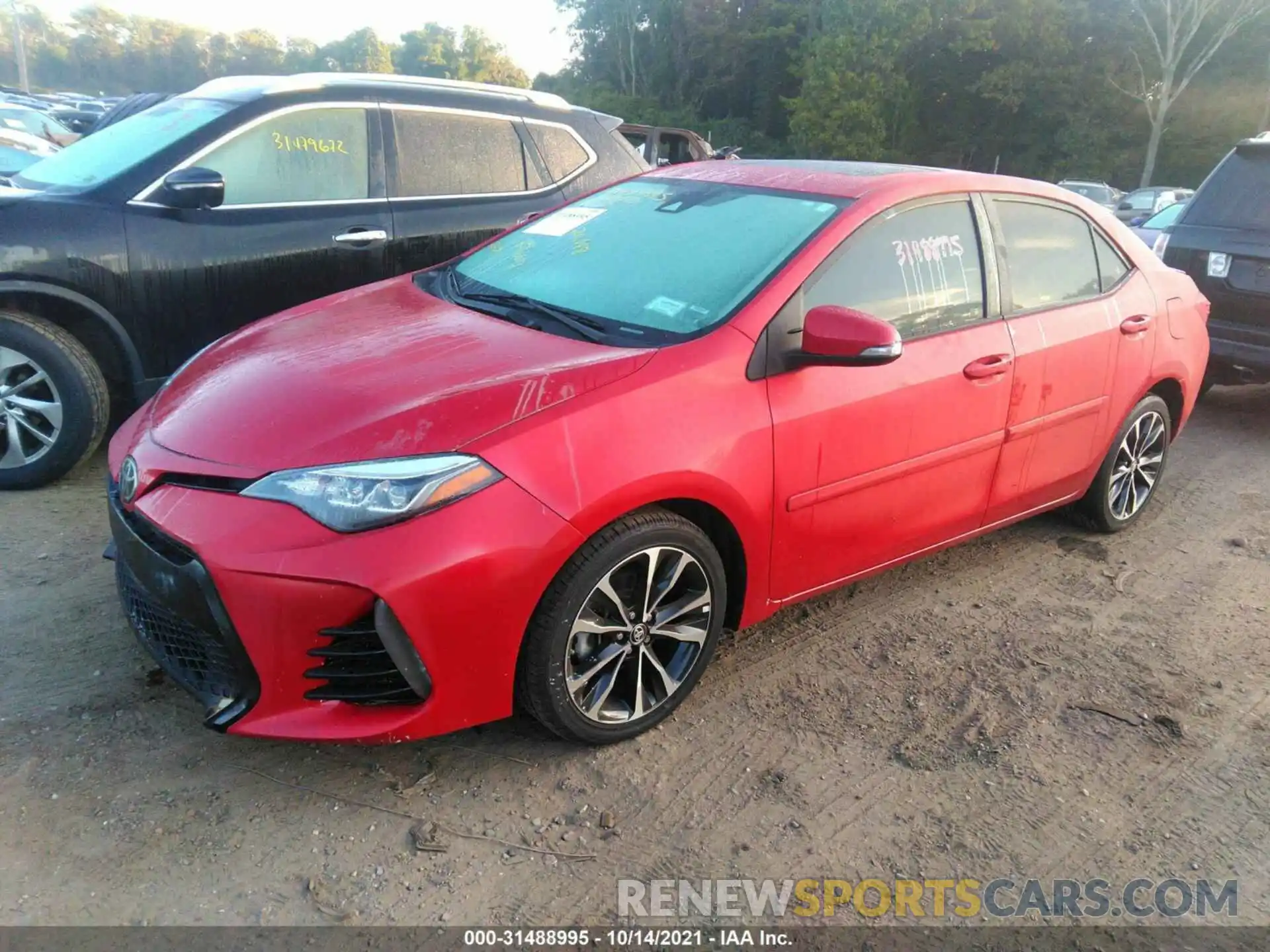 2 Photograph of a damaged car 2T1BURHE6KC137986 TOYOTA COROLLA 2019