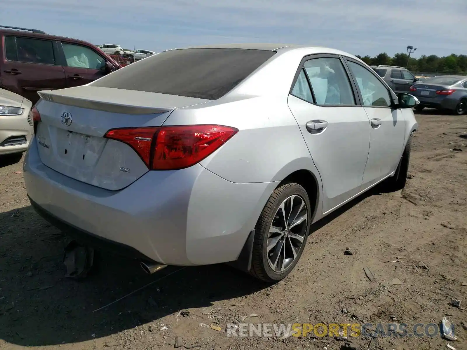 4 Photograph of a damaged car 2T1BURHE6KC138782 TOYOTA COROLLA 2019