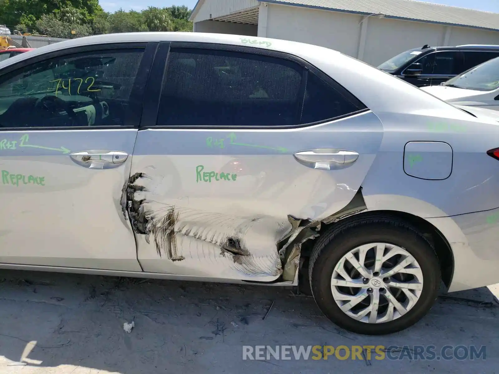 9 Photograph of a damaged car 2T1BURHE6KC139074 TOYOTA COROLLA 2019