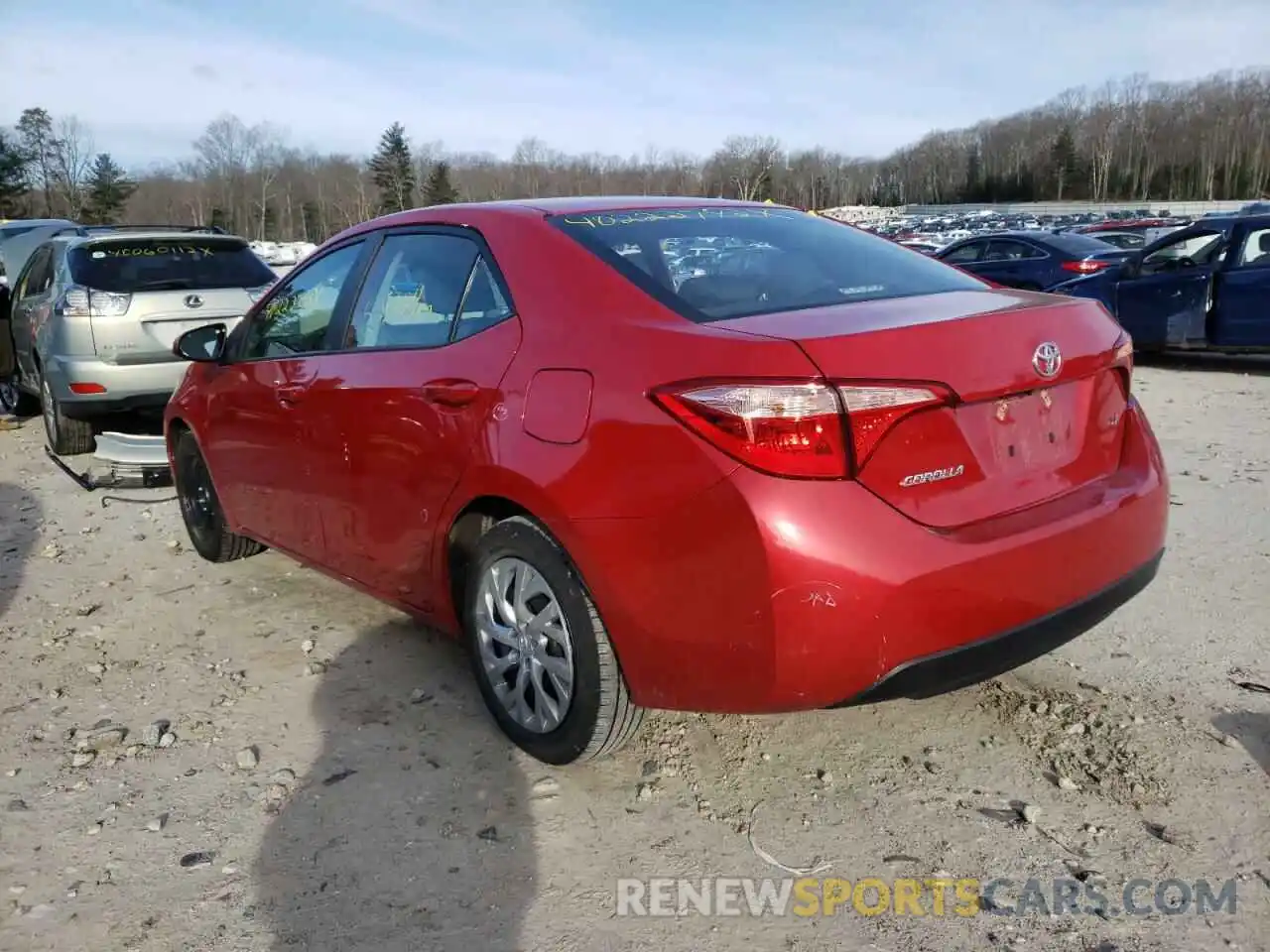 3 Photograph of a damaged car 2T1BURHE6KC139480 TOYOTA COROLLA 2019