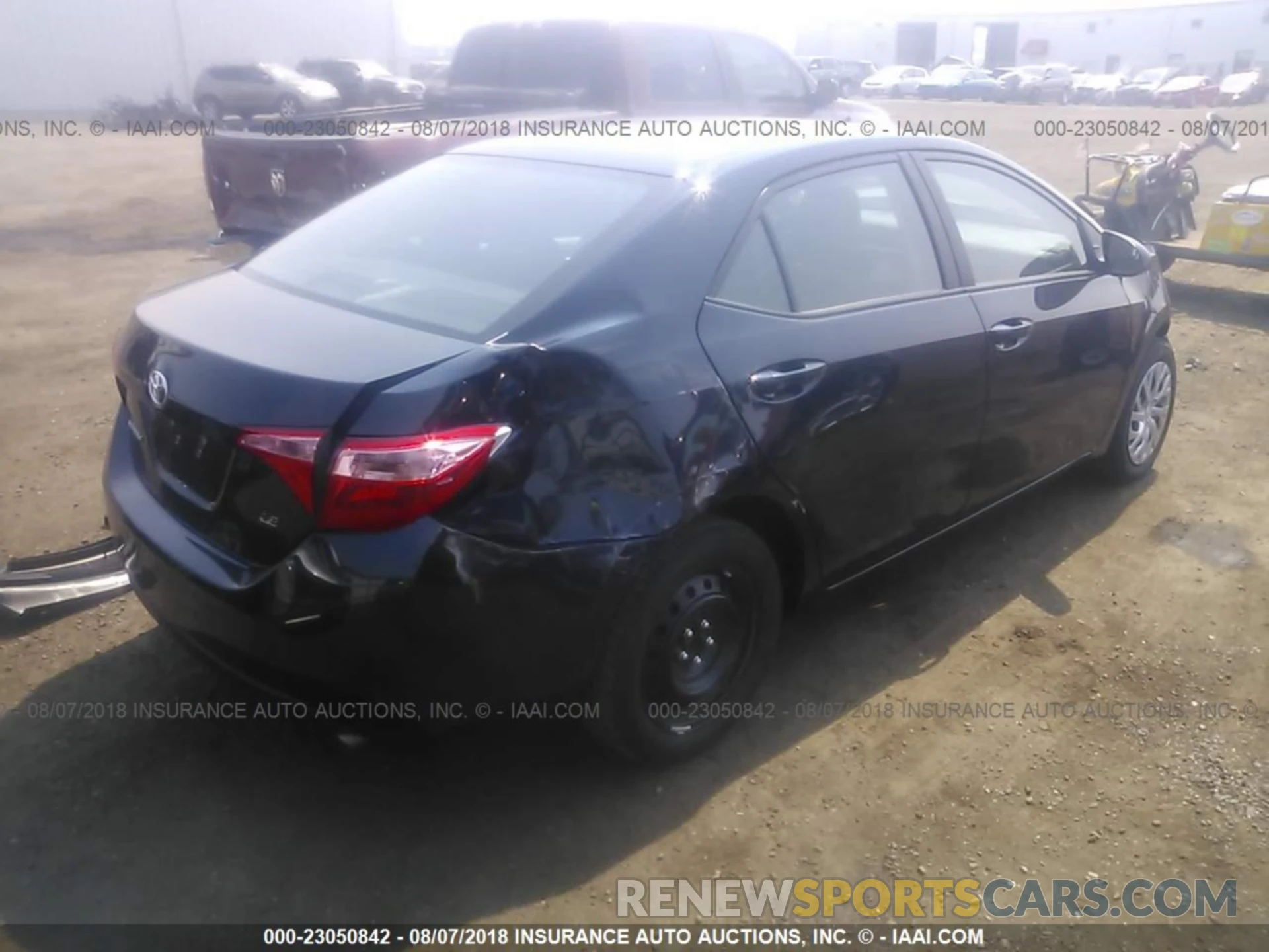 4 Photograph of a damaged car 2T1BURHE6KC139575 Toyota Corolla 2019