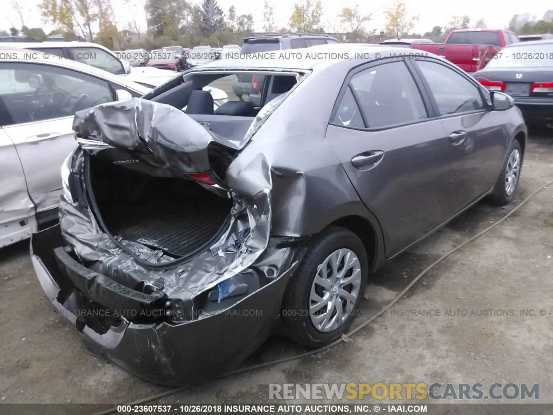 4 Photograph of a damaged car 2T1BURHE6KC140189 TOYOTA COROLLA 2019