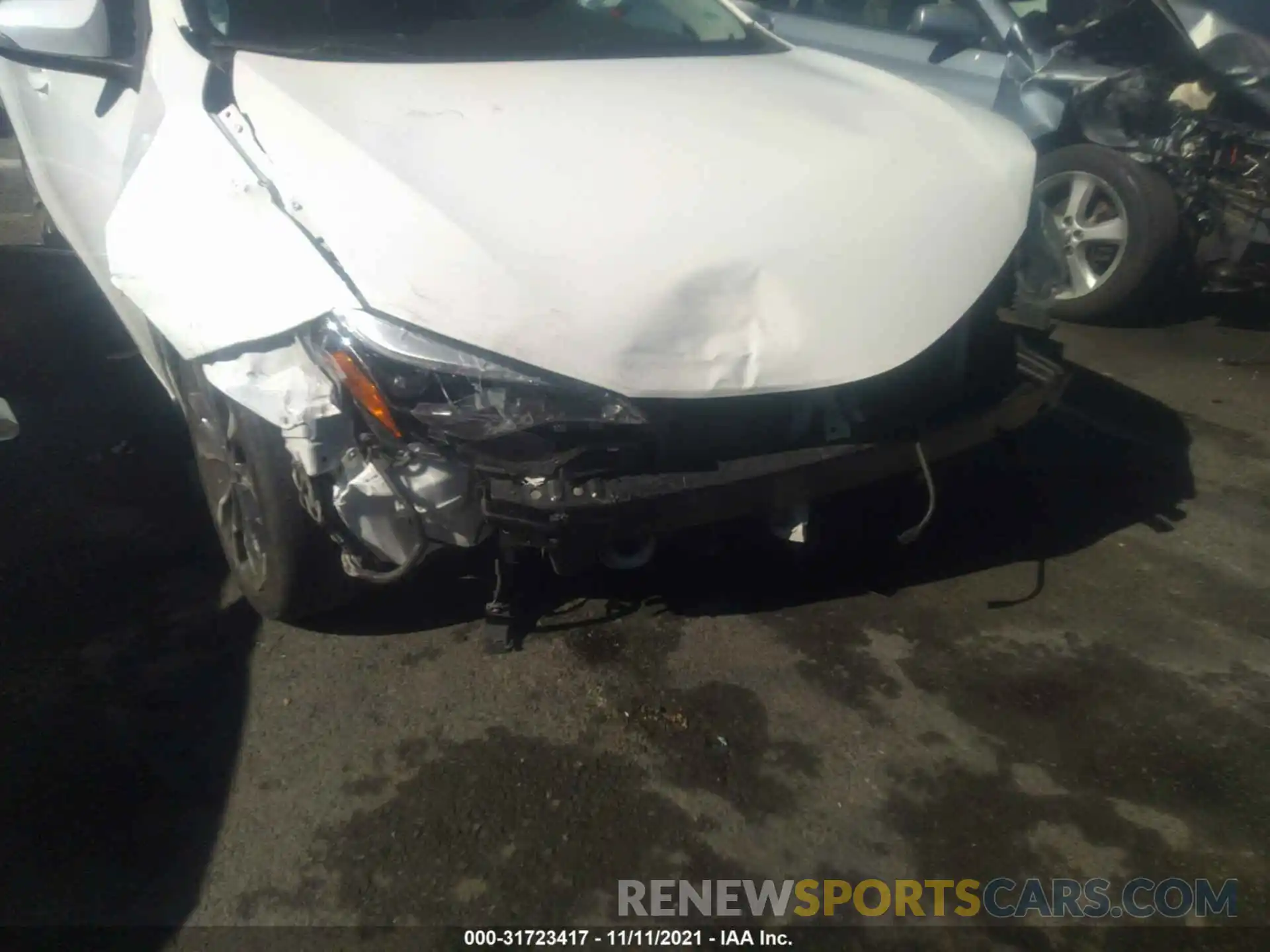 6 Photograph of a damaged car 2T1BURHE6KC141634 TOYOTA COROLLA 2019