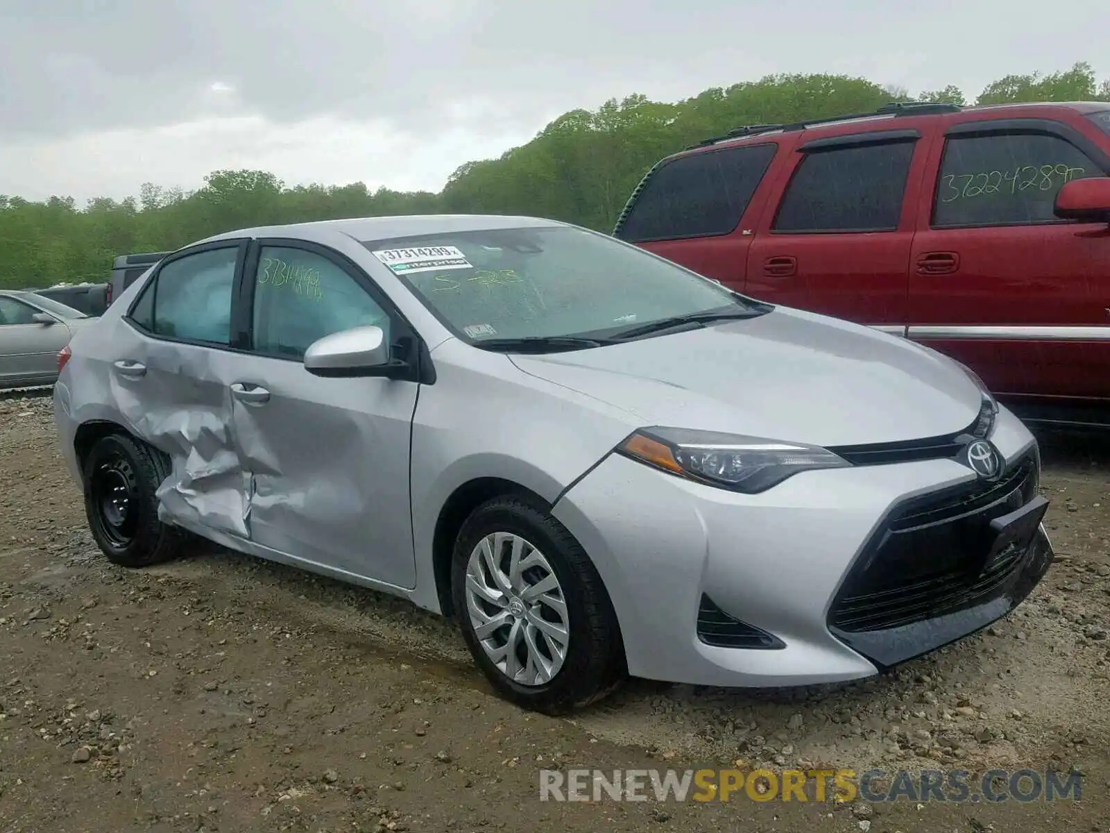 1 Photograph of a damaged car 2T1BURHE6KC141763 TOYOTA COROLLA 2019