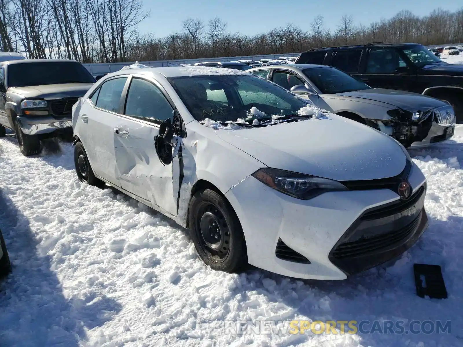 1 Photograph of a damaged car 2T1BURHE6KC143044 TOYOTA COROLLA 2019