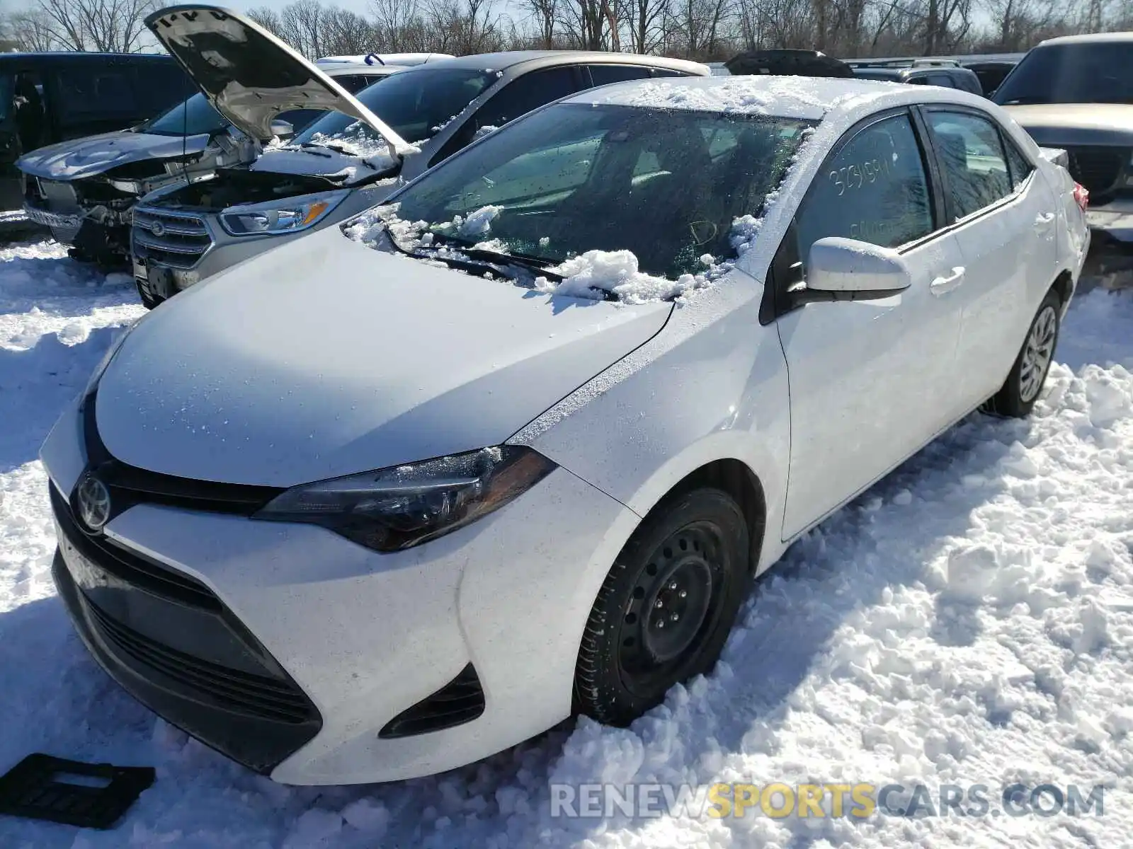 2 Photograph of a damaged car 2T1BURHE6KC143044 TOYOTA COROLLA 2019