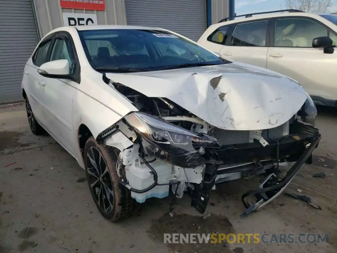 1 Photograph of a damaged car 2T1BURHE6KC143786 TOYOTA COROLLA 2019