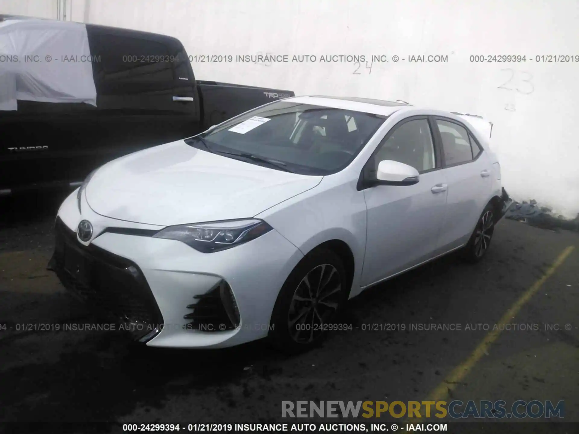 2 Фотография поврежденного автомобиля 2T1BURHE6KC145134 TOYOTA COROLLA 2019