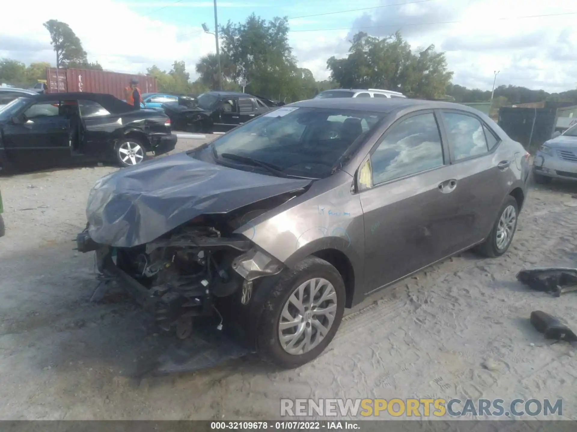 2 Photograph of a damaged car 2T1BURHE6KC145148 TOYOTA COROLLA 2019