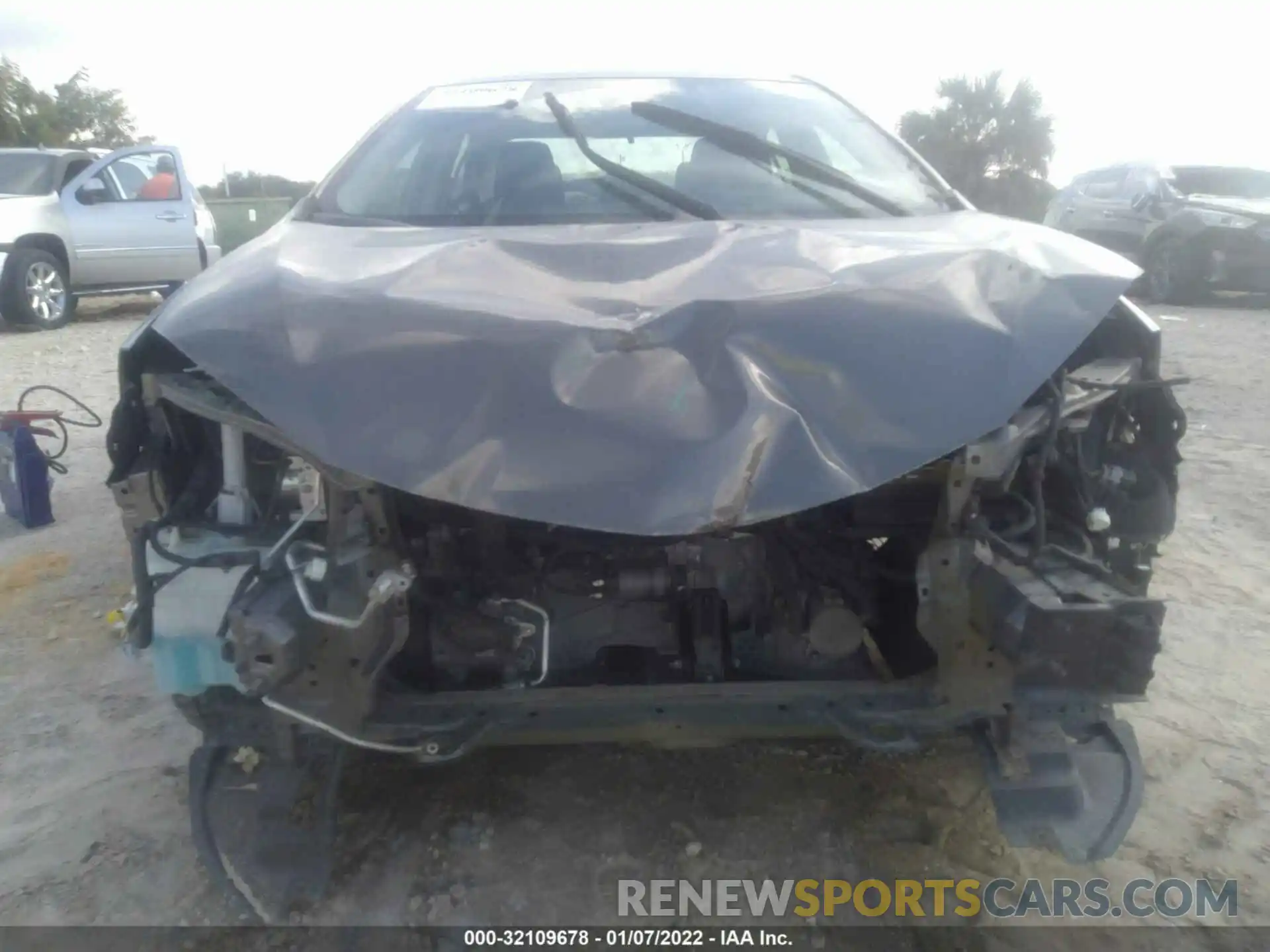 6 Photograph of a damaged car 2T1BURHE6KC145148 TOYOTA COROLLA 2019