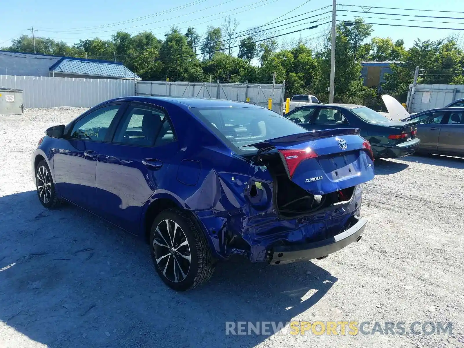 3 Photograph of a damaged car 2T1BURHE6KC145165 TOYOTA COROLLA 2019