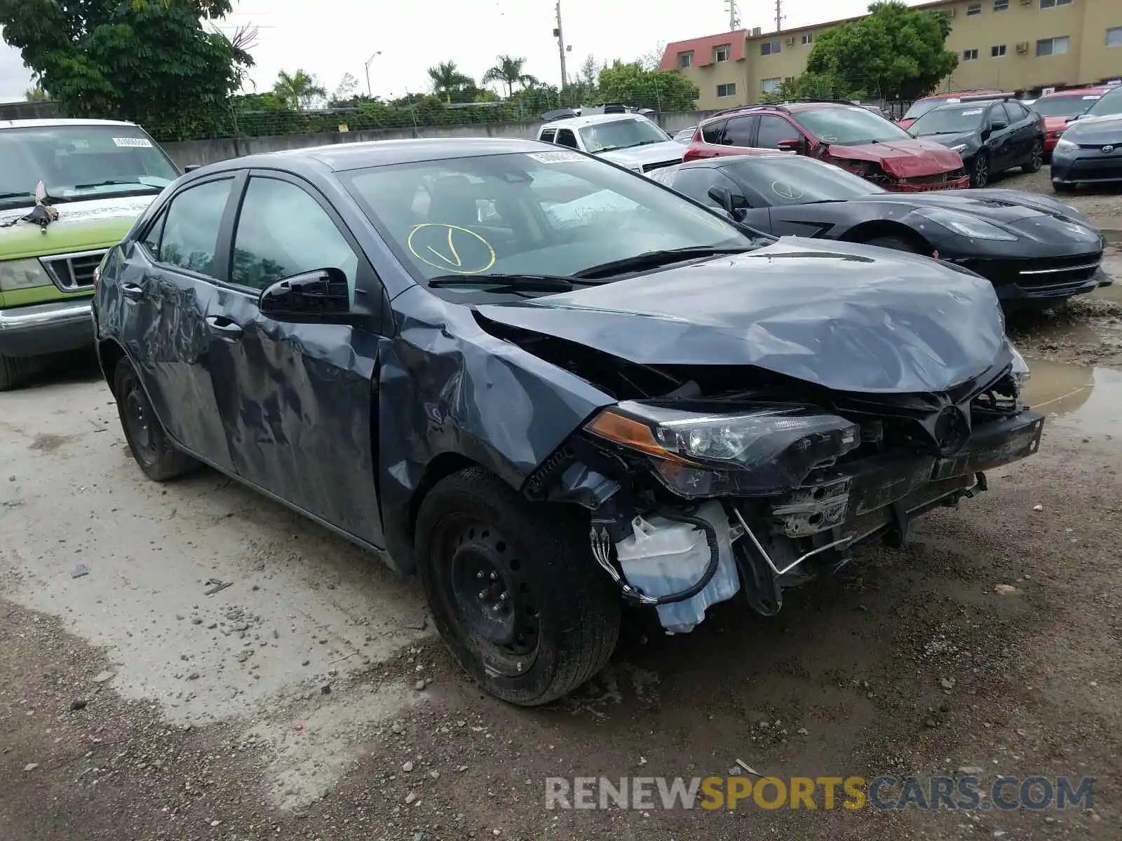 1 Photograph of a damaged car 2T1BURHE6KC145781 TOYOTA COROLLA 2019