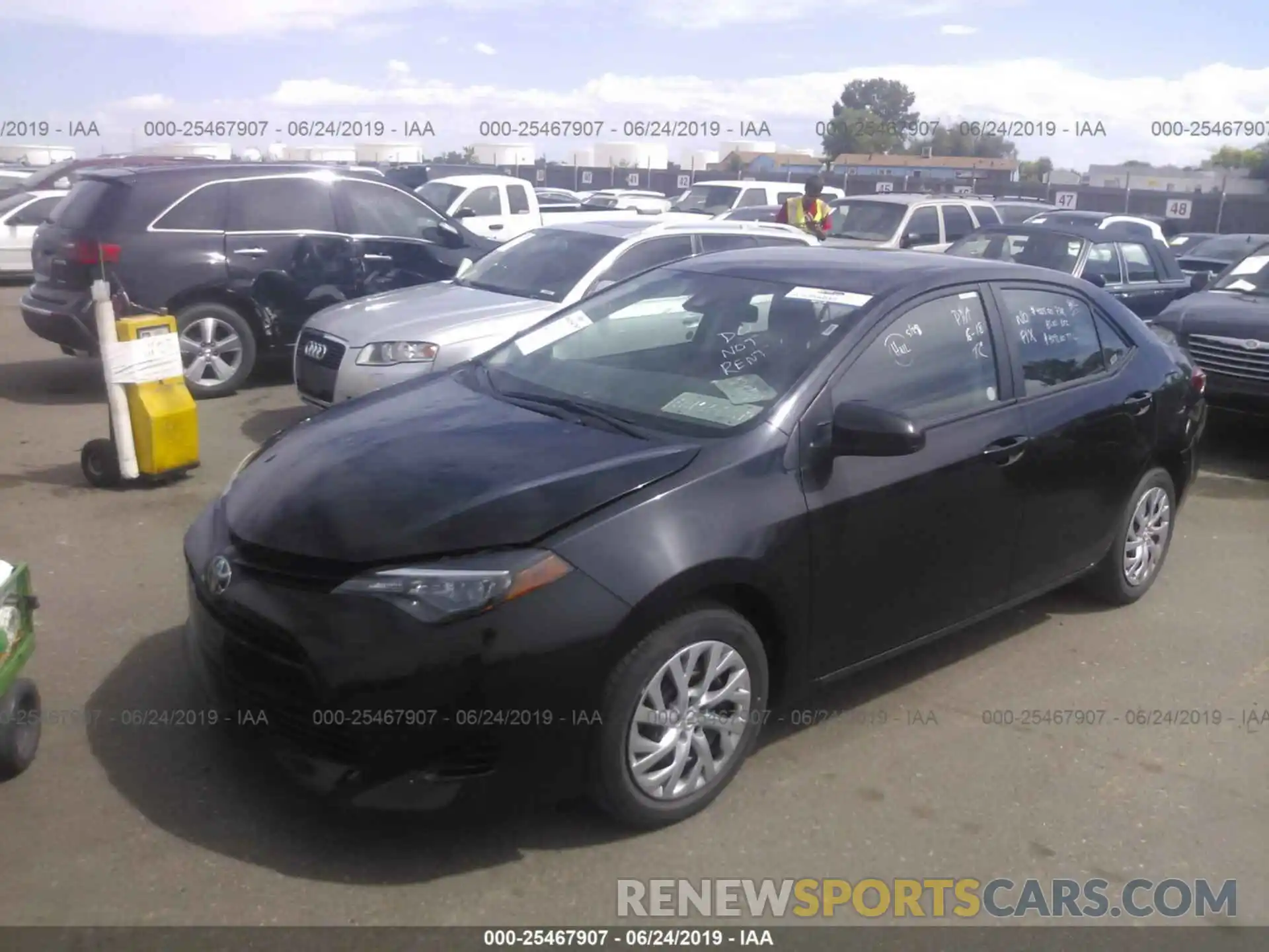 2 Photograph of a damaged car 2T1BURHE6KC146123 TOYOTA COROLLA 2019