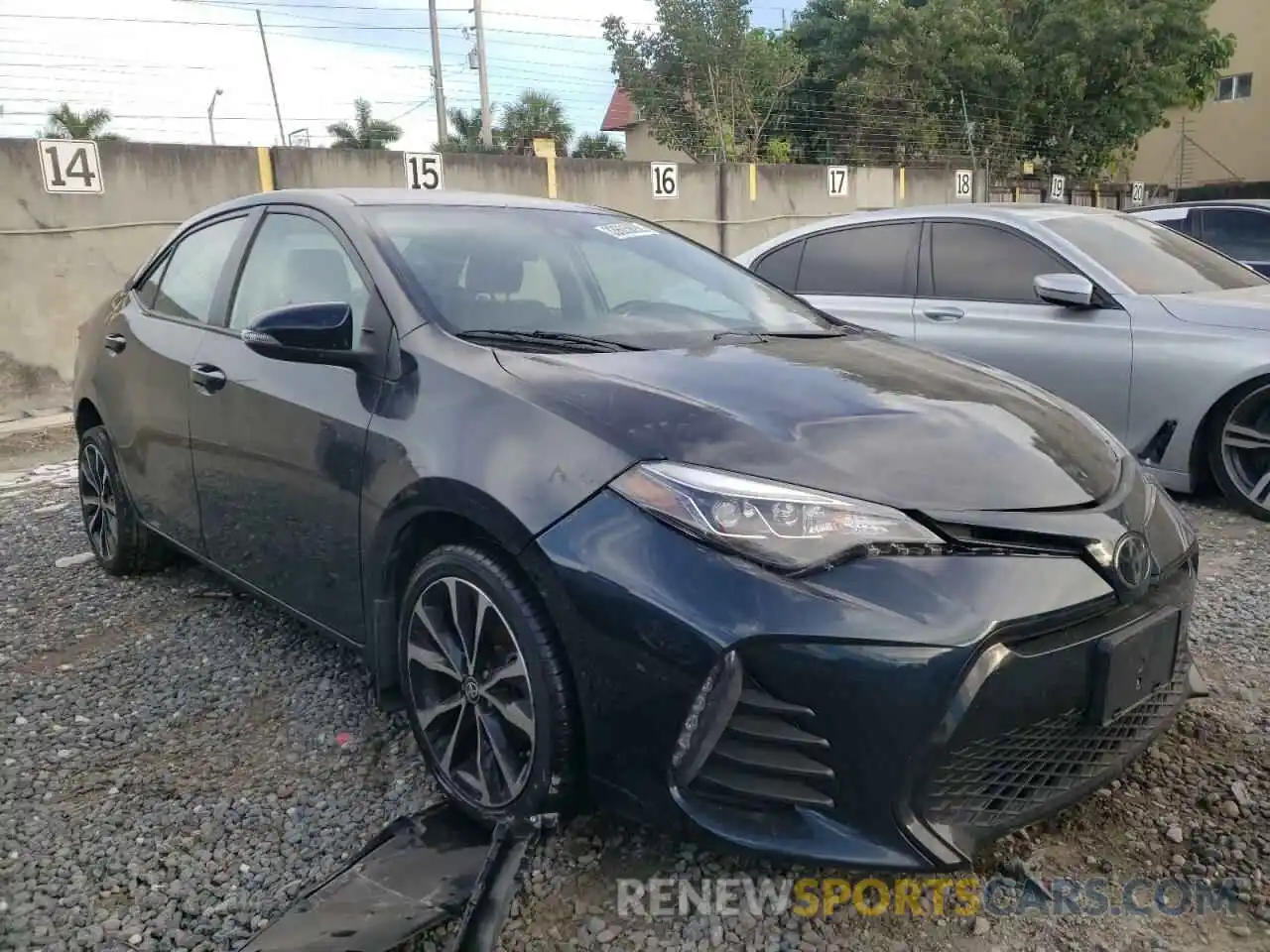 1 Photograph of a damaged car 2T1BURHE6KC146428 TOYOTA COROLLA 2019