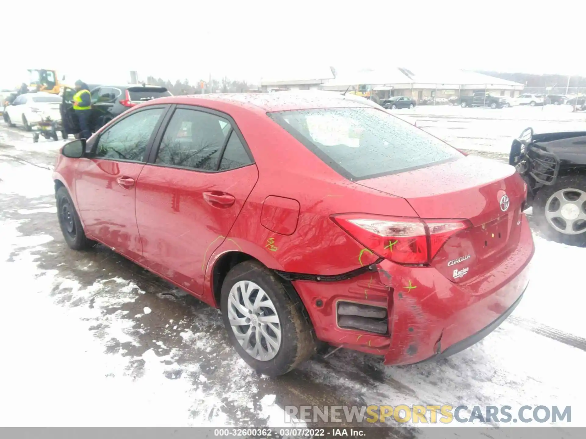 3 Photograph of a damaged car 2T1BURHE6KC148096 TOYOTA COROLLA 2019