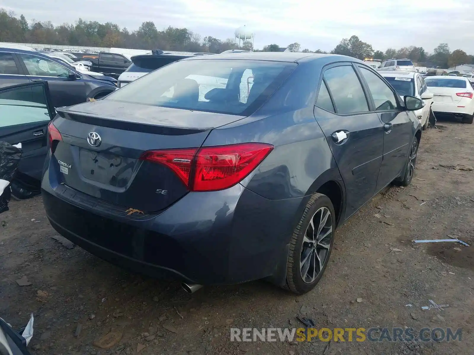 4 Photograph of a damaged car 2T1BURHE6KC148132 TOYOTA COROLLA 2019