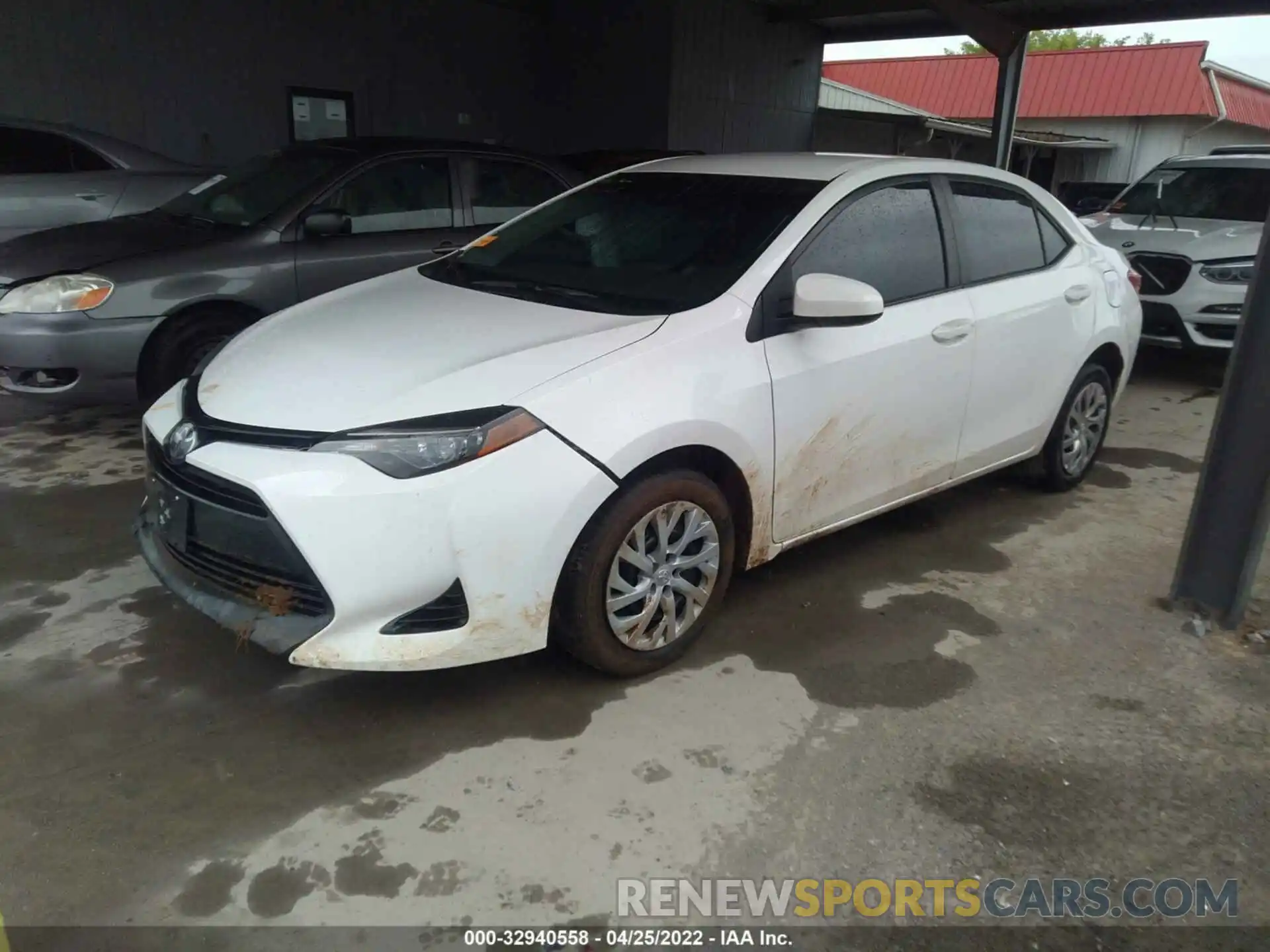 2 Photograph of a damaged car 2T1BURHE6KC148423 TOYOTA COROLLA 2019