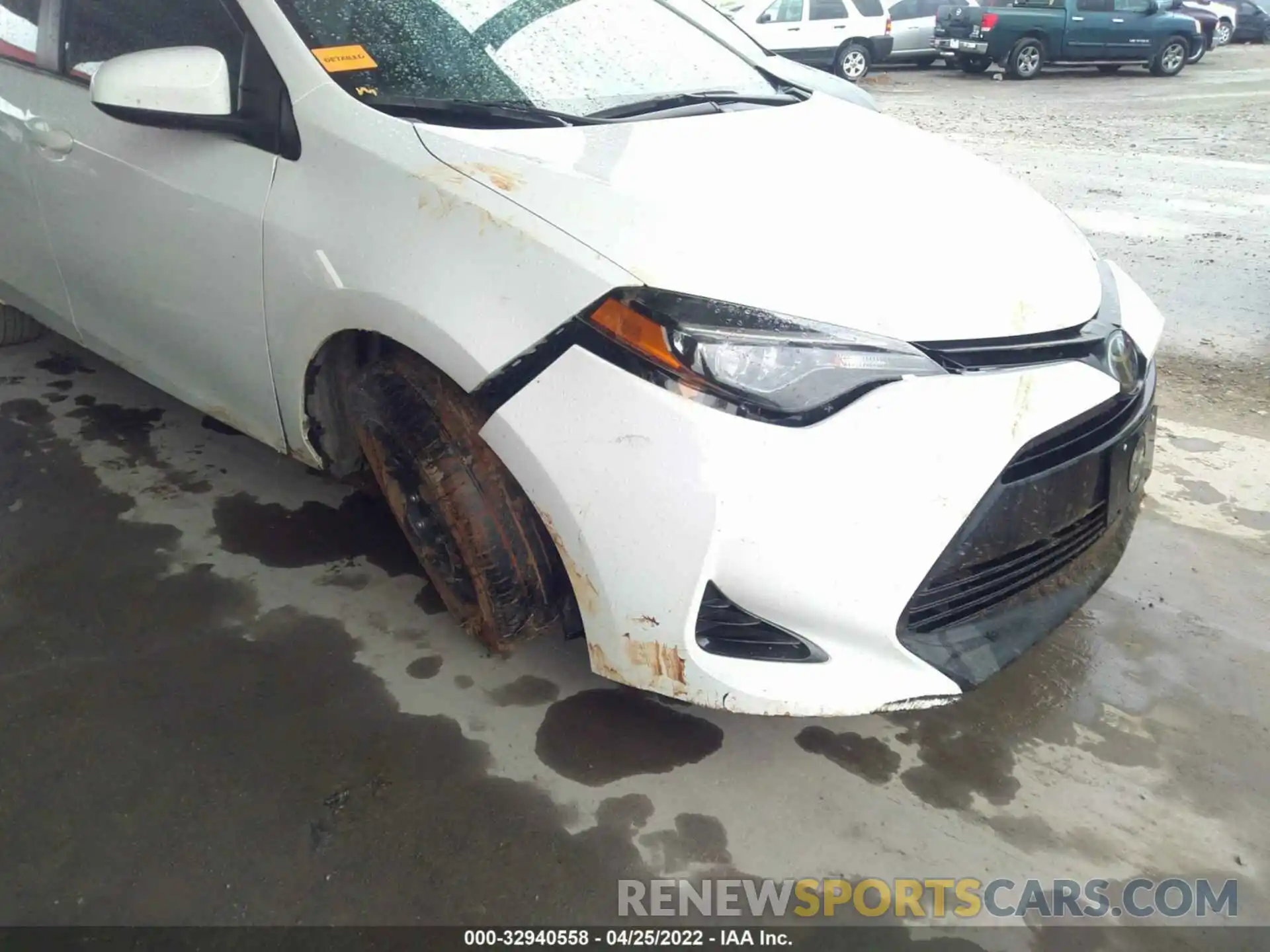 6 Photograph of a damaged car 2T1BURHE6KC148423 TOYOTA COROLLA 2019