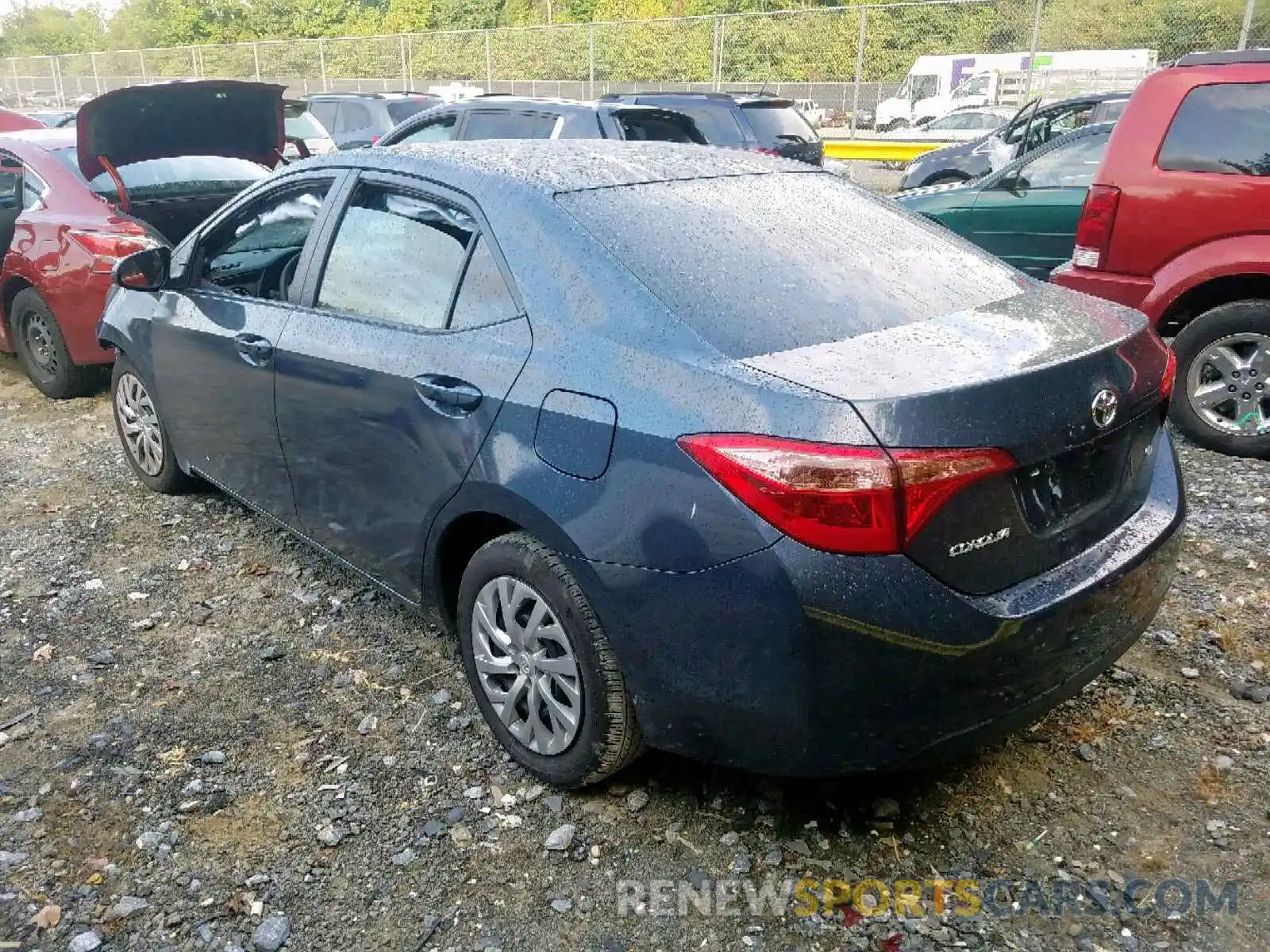 3 Photograph of a damaged car 2T1BURHE6KC149054 TOYOTA COROLLA 2019