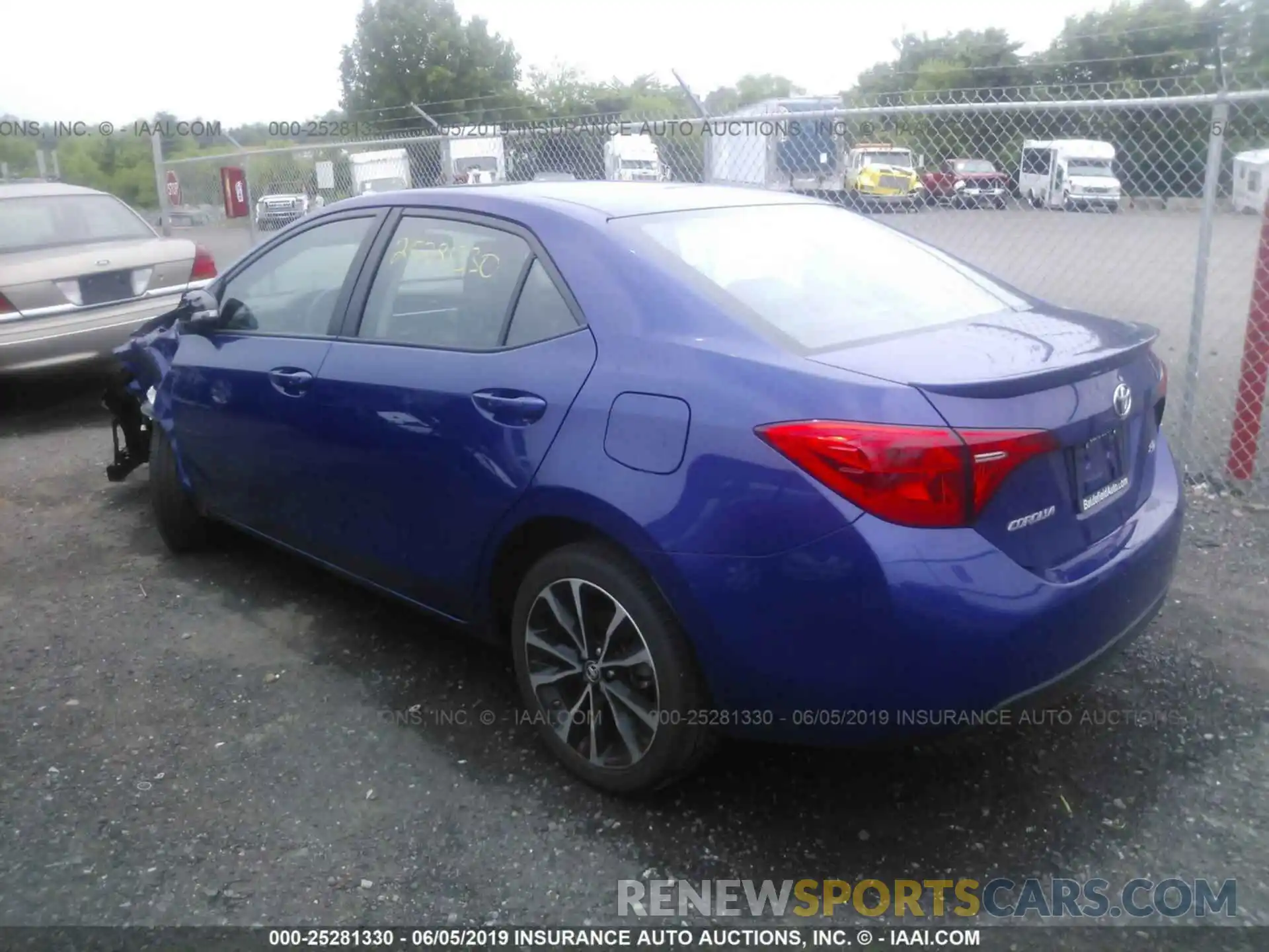 3 Photograph of a damaged car 2T1BURHE6KC149409 TOYOTA COROLLA 2019