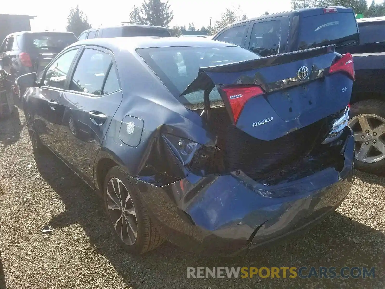 3 Photograph of a damaged car 2T1BURHE6KC149605 TOYOTA COROLLA 2019