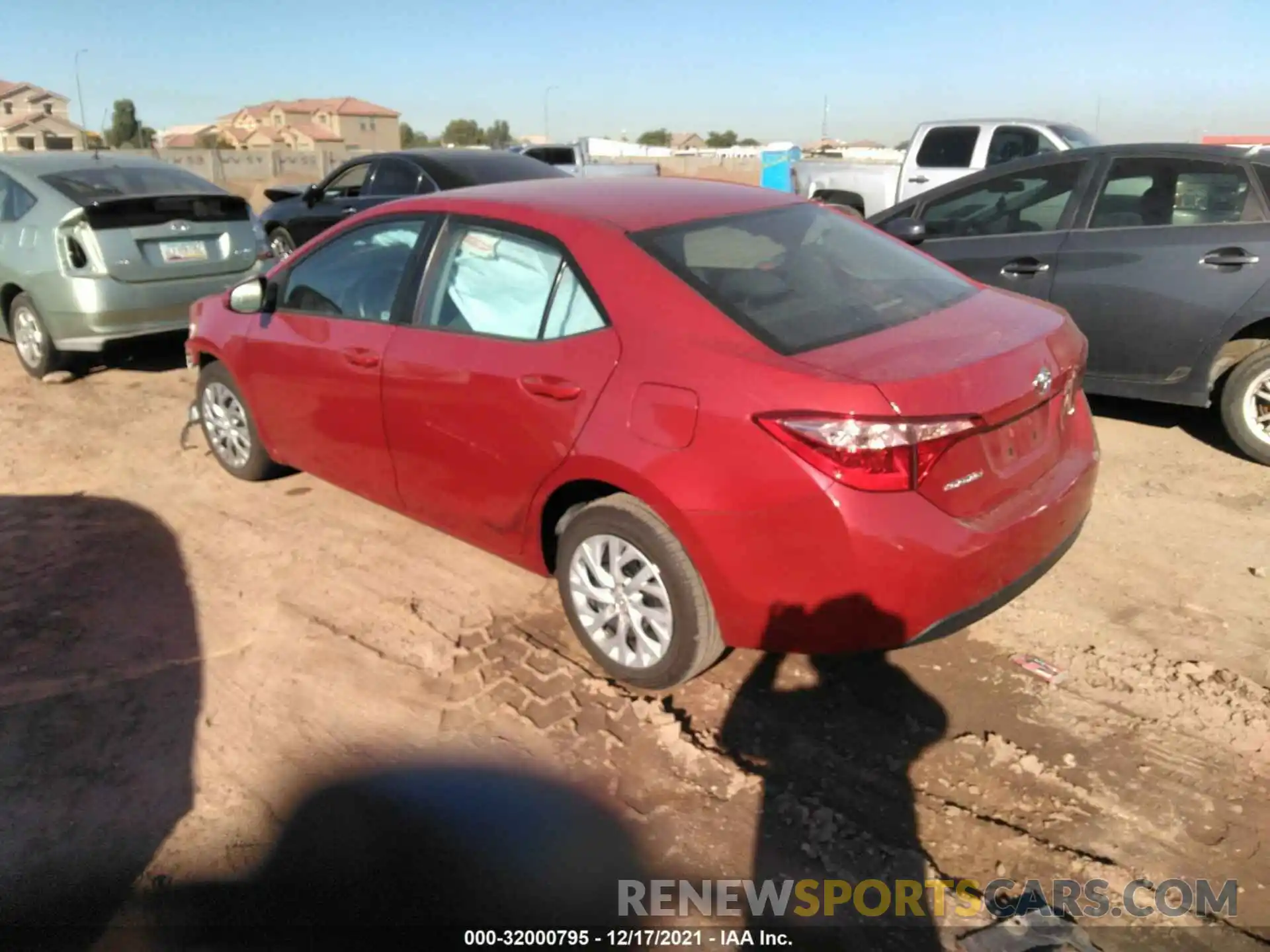 3 Photograph of a damaged car 2T1BURHE6KC149698 TOYOTA COROLLA 2019