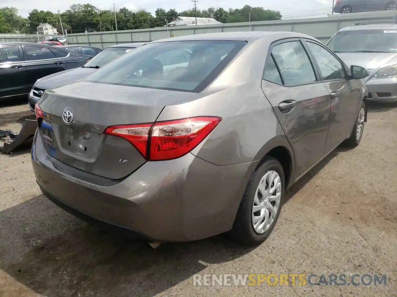 4 Photograph of a damaged car 2T1BURHE6KC149832 TOYOTA COROLLA 2019