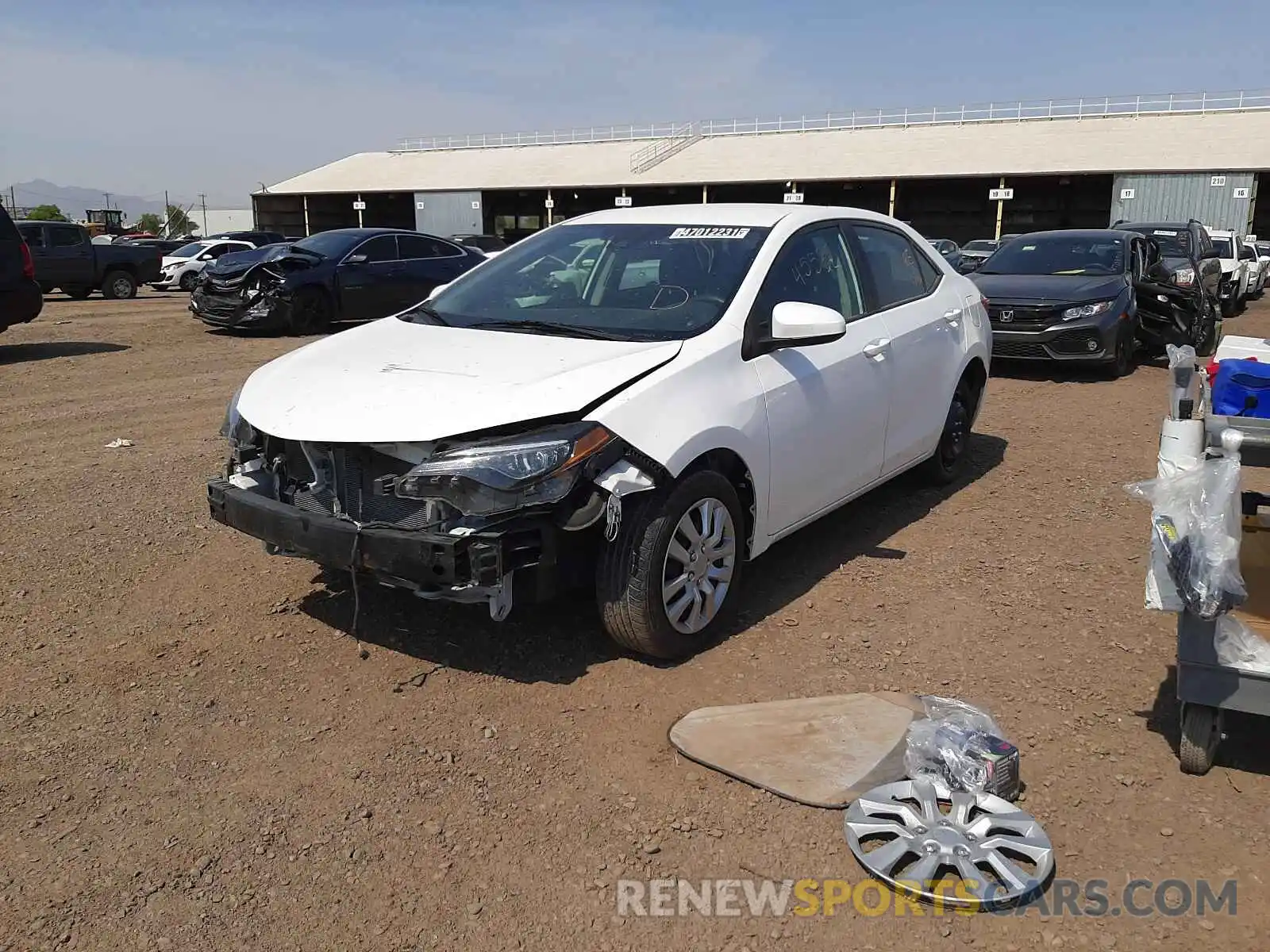 2 Photograph of a damaged car 2T1BURHE6KC150284 TOYOTA COROLLA 2019