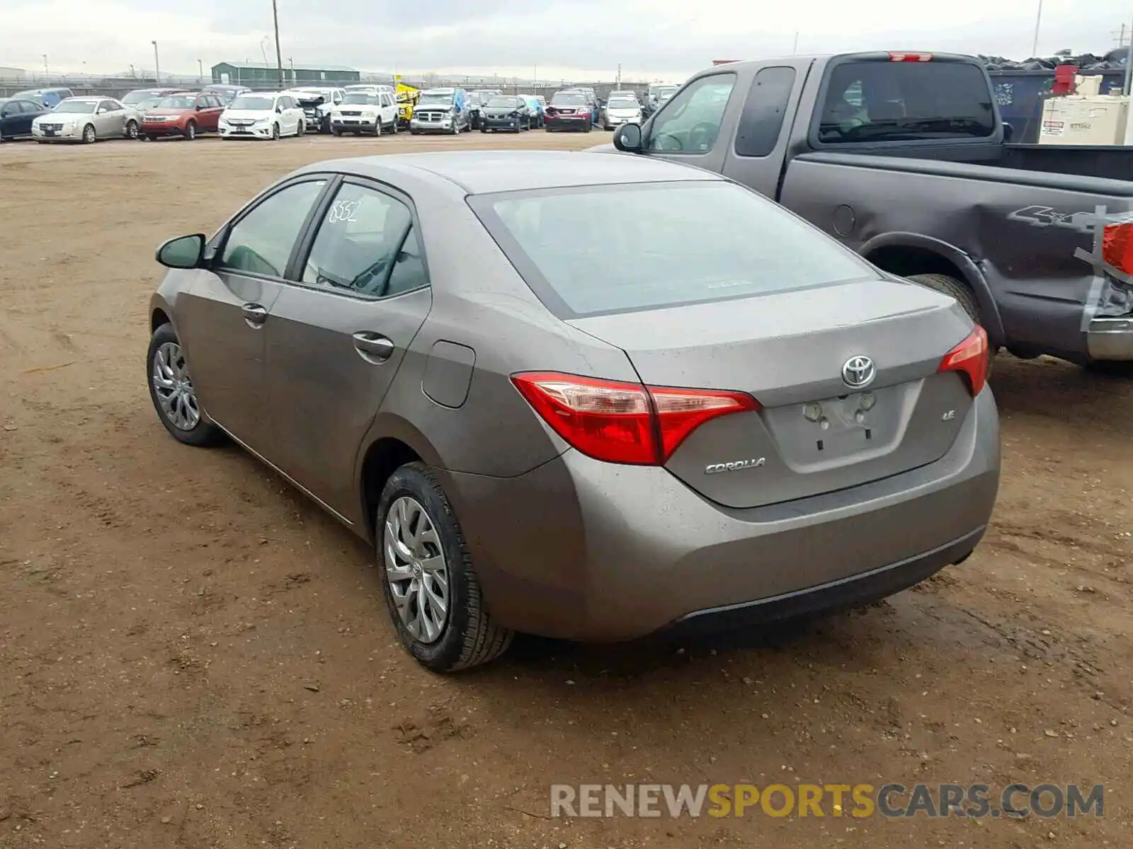 3 Photograph of a damaged car 2T1BURHE6KC150544 TOYOTA COROLLA 2019