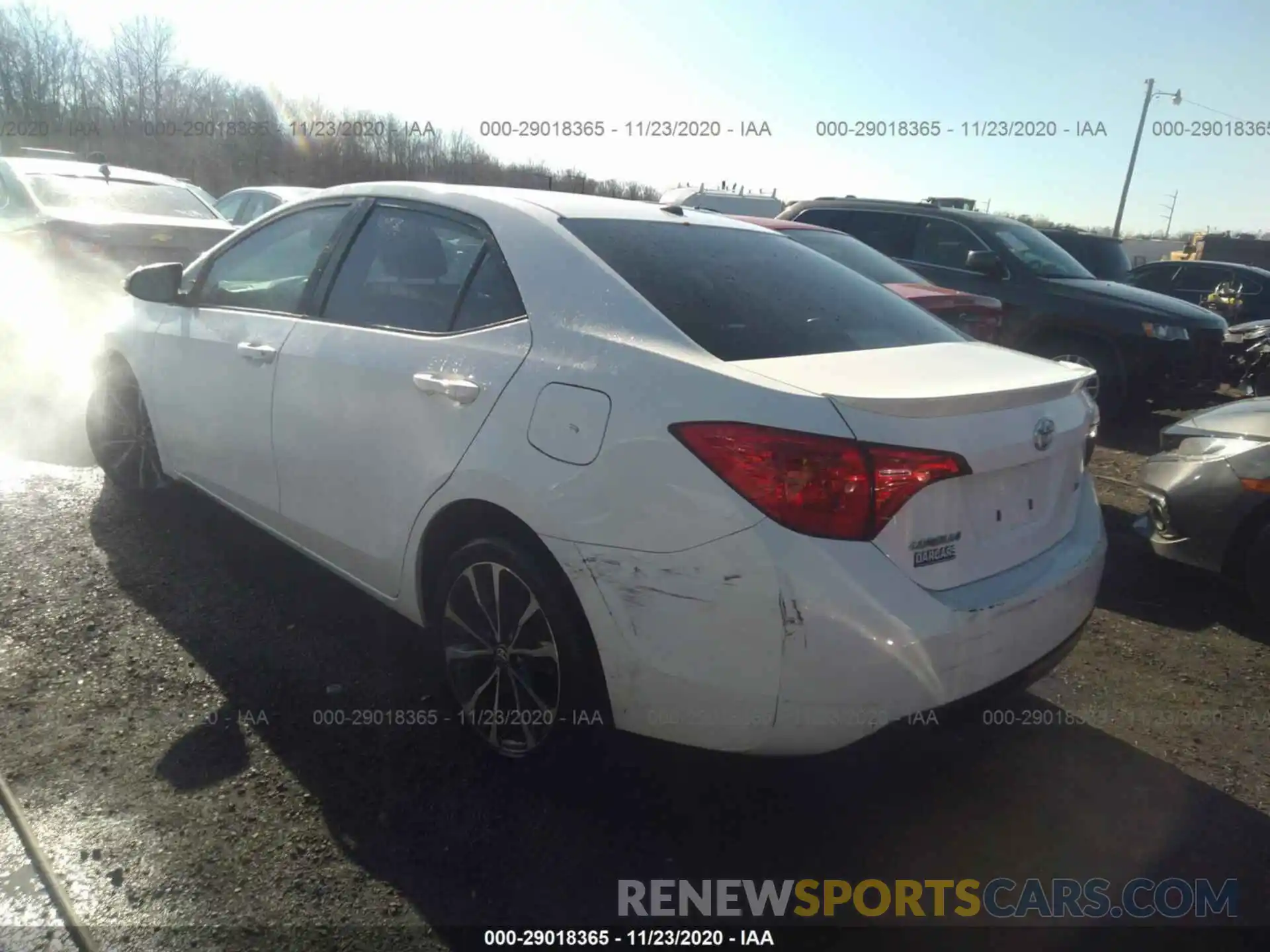 3 Photograph of a damaged car 2T1BURHE6KC150575 TOYOTA COROLLA 2019