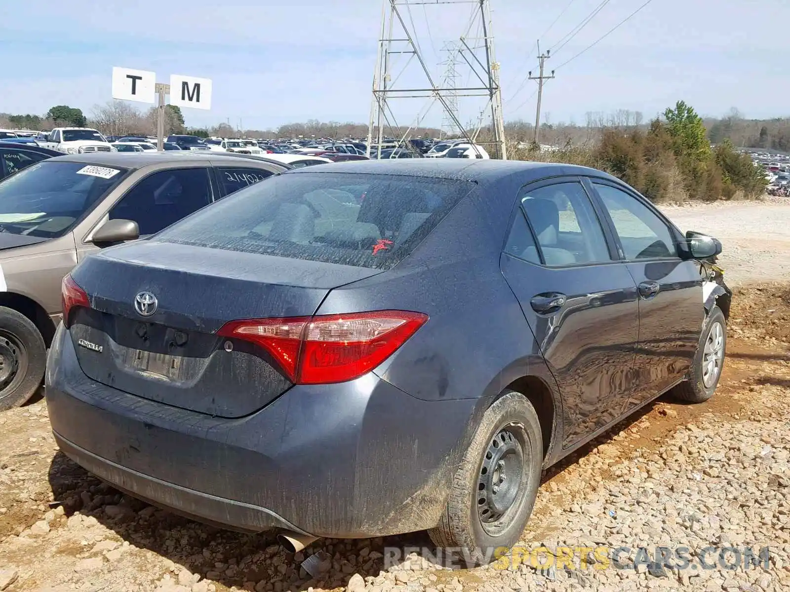 4 Photograph of a damaged car 2T1BURHE6KC150642 TOYOTA COROLLA 2019