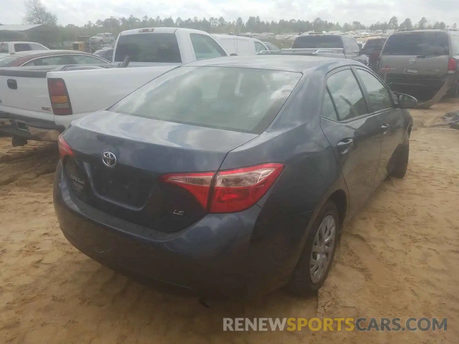 4 Photograph of a damaged car 2T1BURHE6KC150799 TOYOTA COROLLA 2019