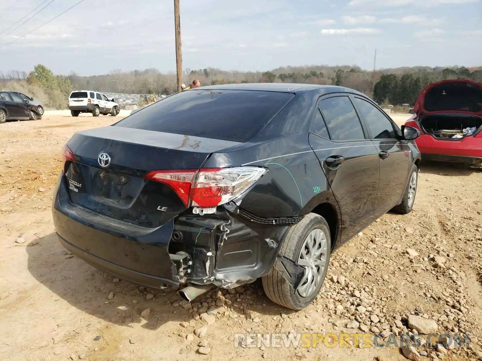 4 Photograph of a damaged car 2T1BURHE6KC150835 TOYOTA COROLLA 2019