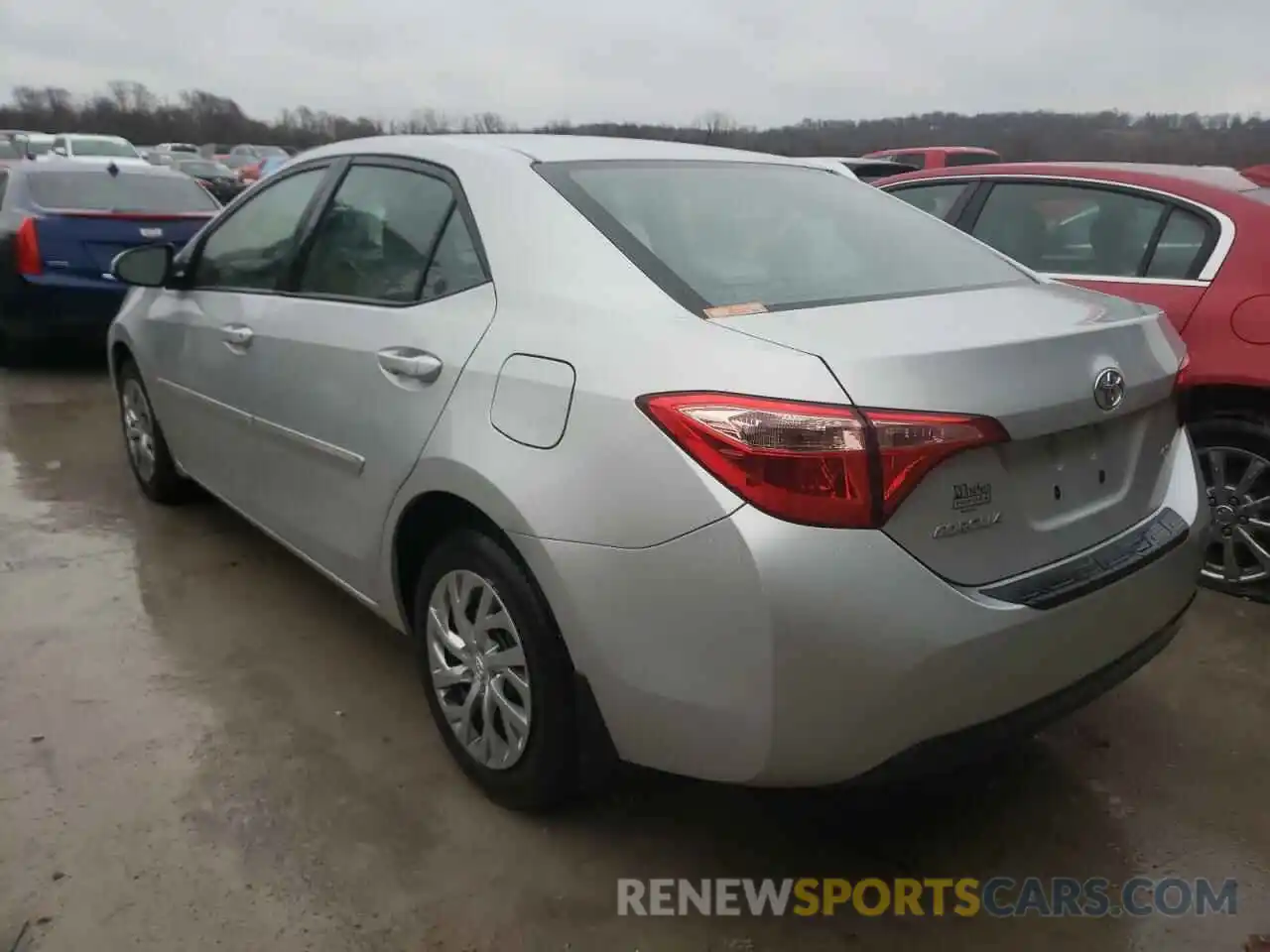 3 Photograph of a damaged car 2T1BURHE6KC151211 TOYOTA COROLLA 2019