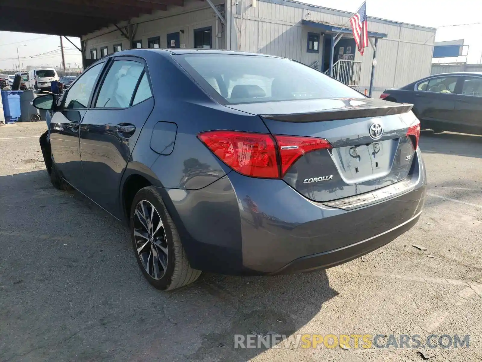 3 Photograph of a damaged car 2T1BURHE6KC152049 TOYOTA COROLLA 2019