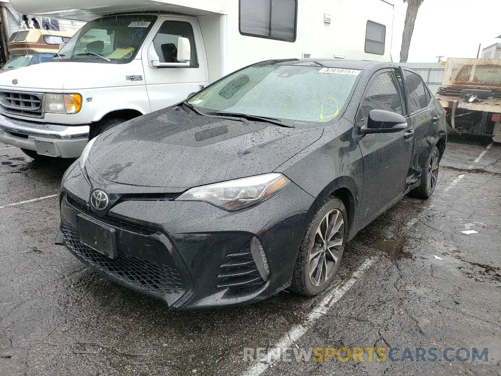 2 Photograph of a damaged car 2T1BURHE6KC153170 TOYOTA COROLLA 2019