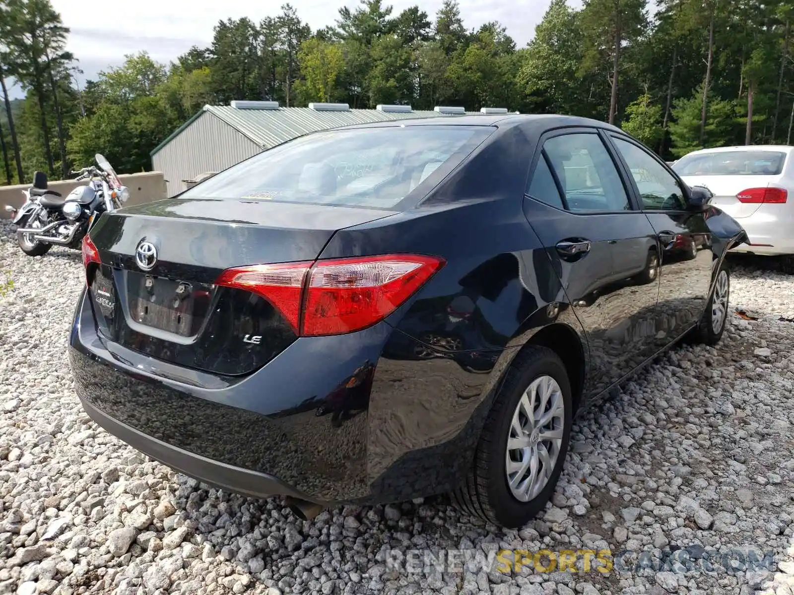 4 Photograph of a damaged car 2T1BURHE6KC153251 TOYOTA COROLLA 2019