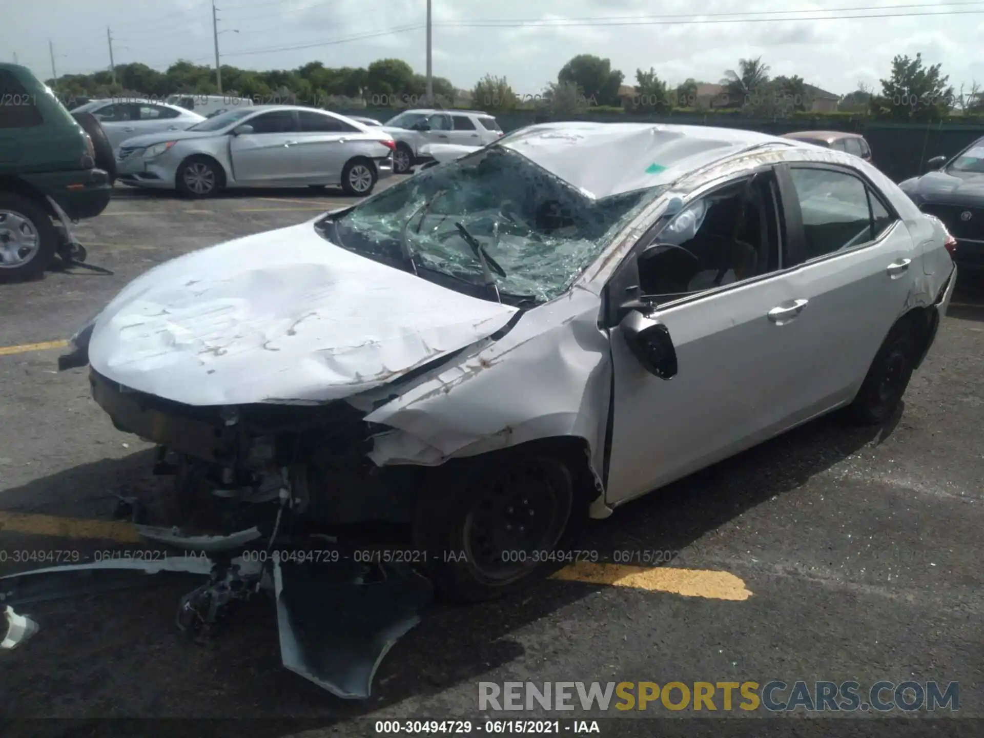 2 Photograph of a damaged car 2T1BURHE6KC153430 TOYOTA COROLLA 2019