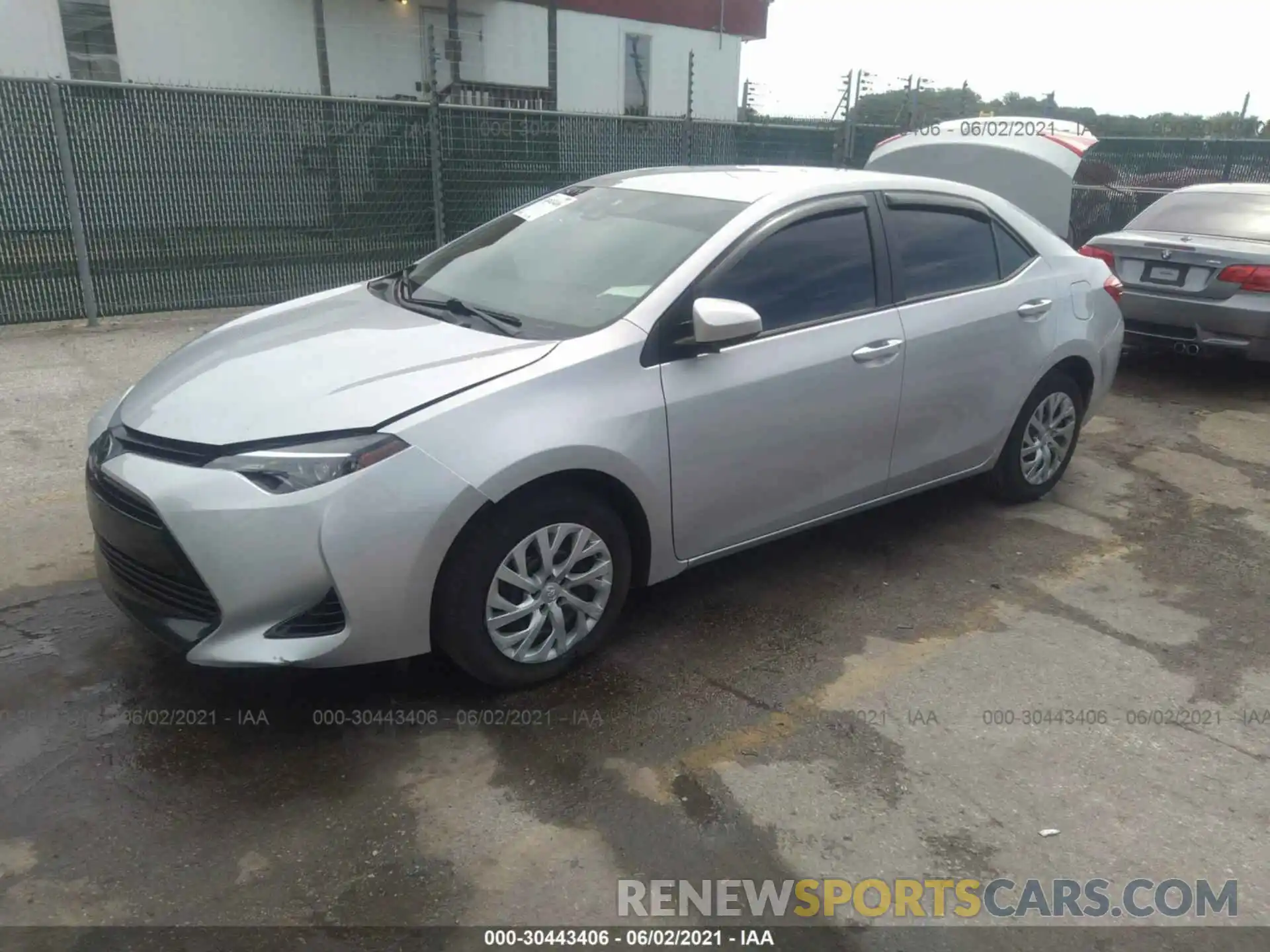 2 Photograph of a damaged car 2T1BURHE6KC155114 TOYOTA COROLLA 2019