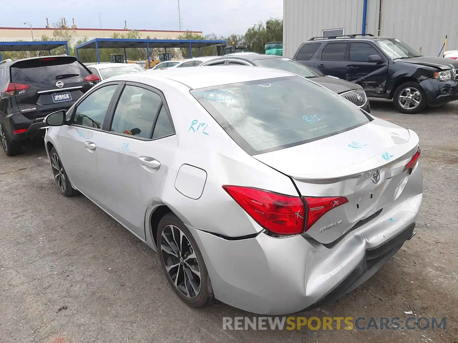 3 Photograph of a damaged car 2T1BURHE6KC155534 TOYOTA COROLLA 2019