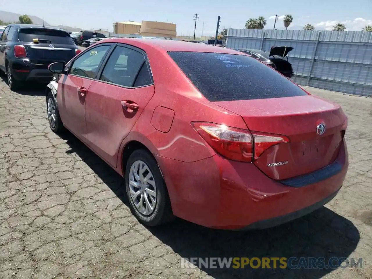 3 Photograph of a damaged car 2T1BURHE6KC155551 TOYOTA COROLLA 2019