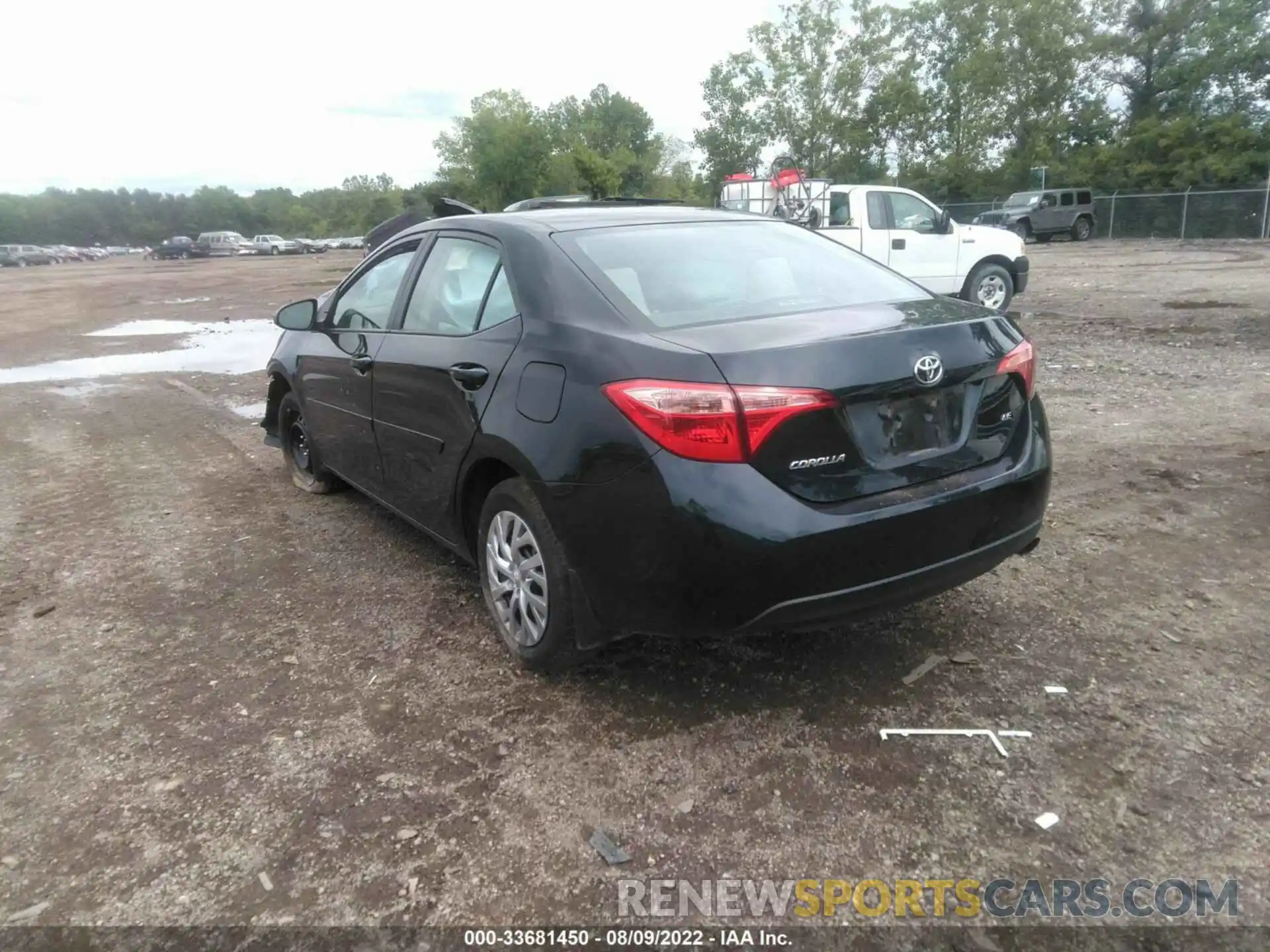 3 Photograph of a damaged car 2T1BURHE6KC156232 TOYOTA COROLLA 2019