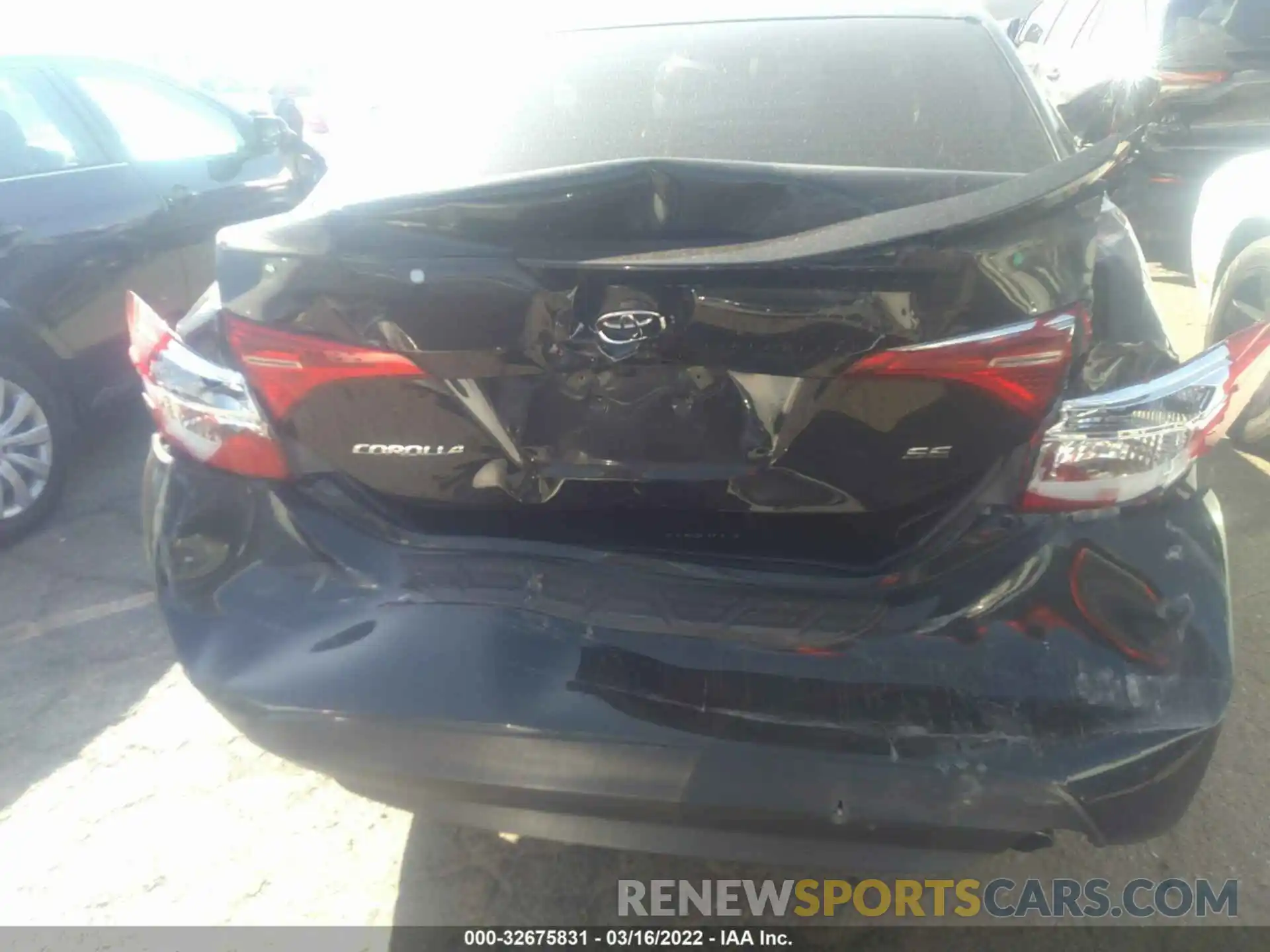 6 Photograph of a damaged car 2T1BURHE6KC157171 TOYOTA COROLLA 2019