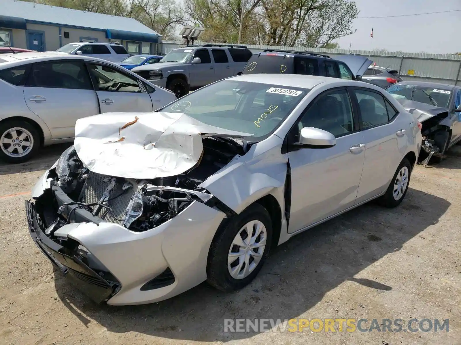 2 Photograph of a damaged car 2T1BURHE6KC158224 TOYOTA COROLLA 2019