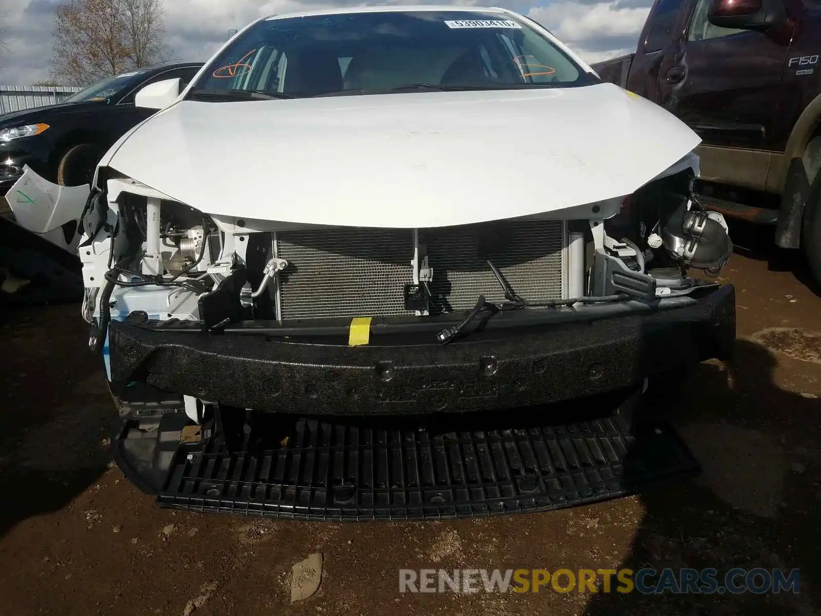 9 Photograph of a damaged car 2T1BURHE6KC158322 TOYOTA COROLLA 2019