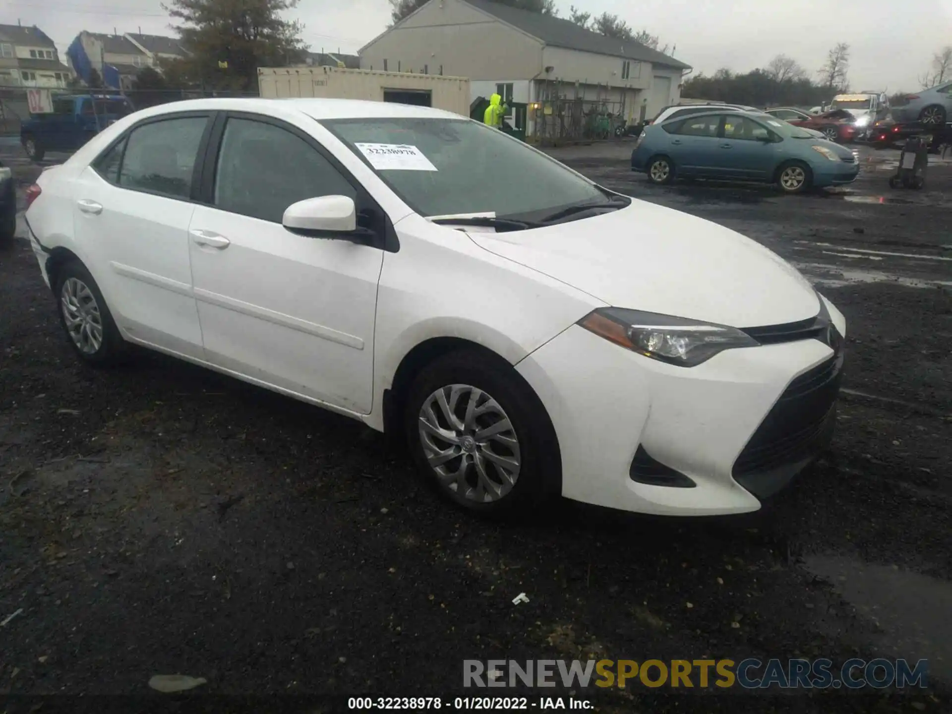 1 Photograph of a damaged car 2T1BURHE6KC158868 TOYOTA COROLLA 2019