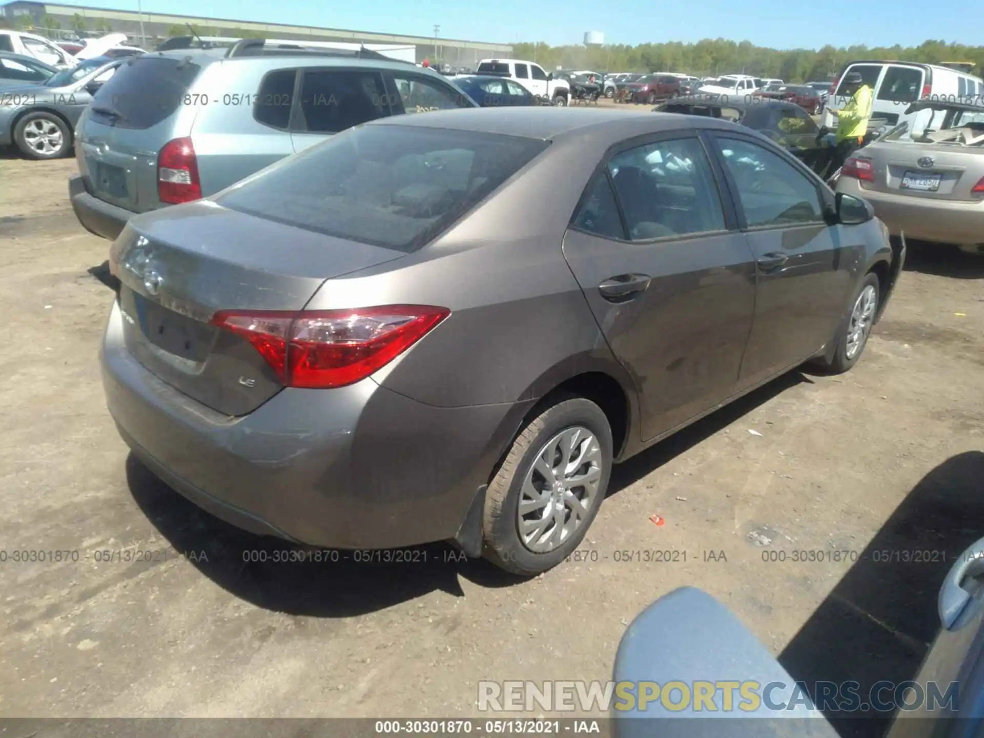 4 Photograph of a damaged car 2T1BURHE6KC159051 TOYOTA COROLLA 2019