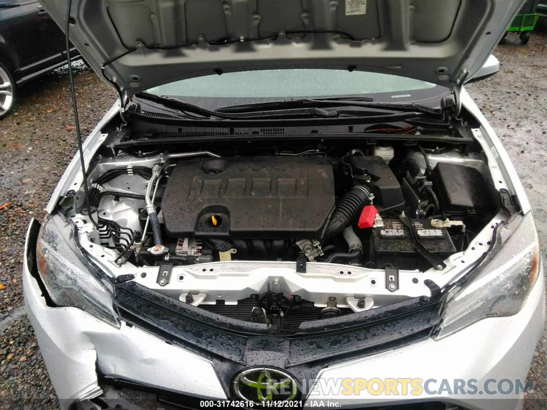 10 Photograph of a damaged car 2T1BURHE6KC160250 TOYOTA COROLLA 2019