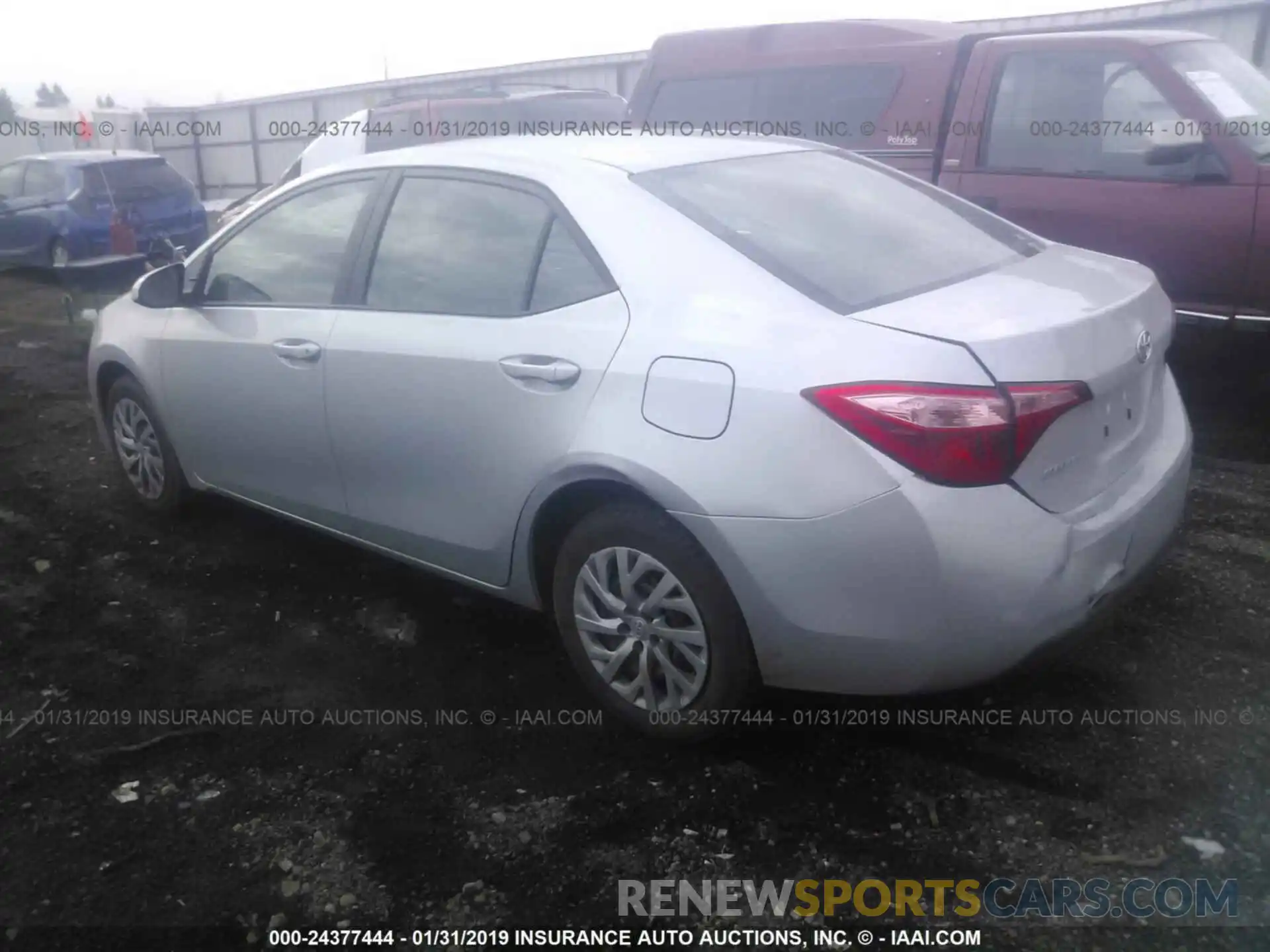 3 Photograph of a damaged car 2T1BURHE6KC160863 TOYOTA COROLLA 2019