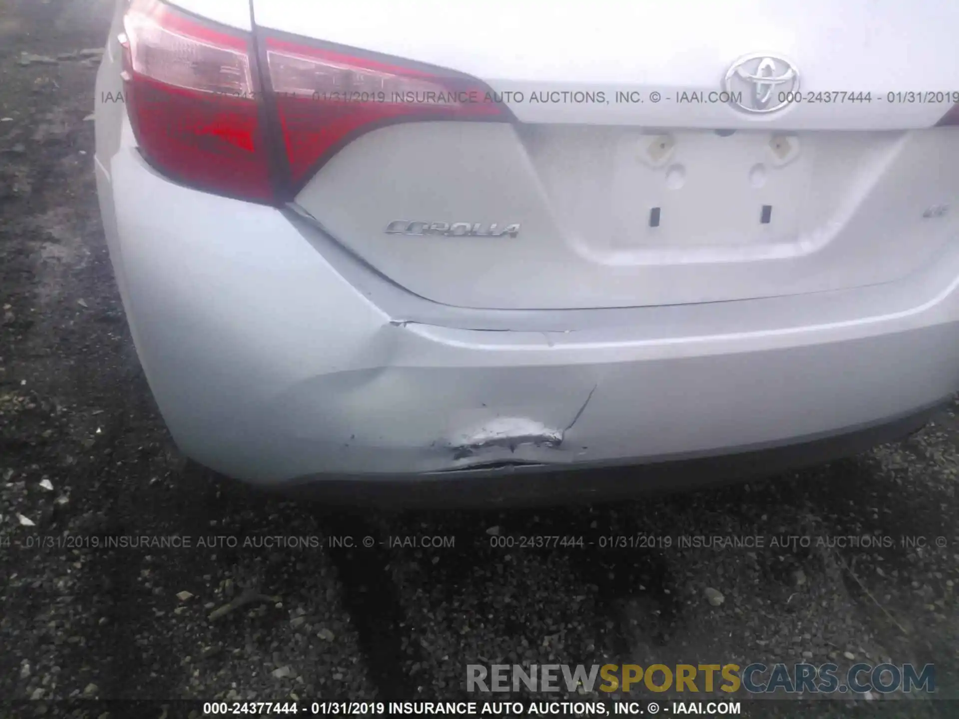 6 Photograph of a damaged car 2T1BURHE6KC160863 TOYOTA COROLLA 2019